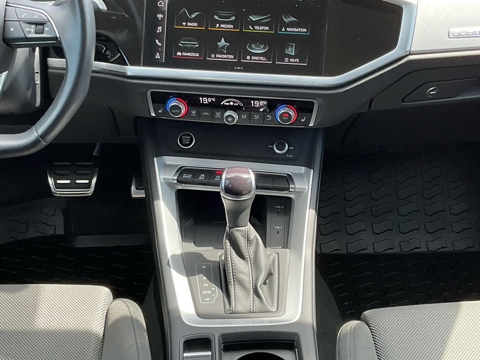 Audi - Q3 Sportback_12