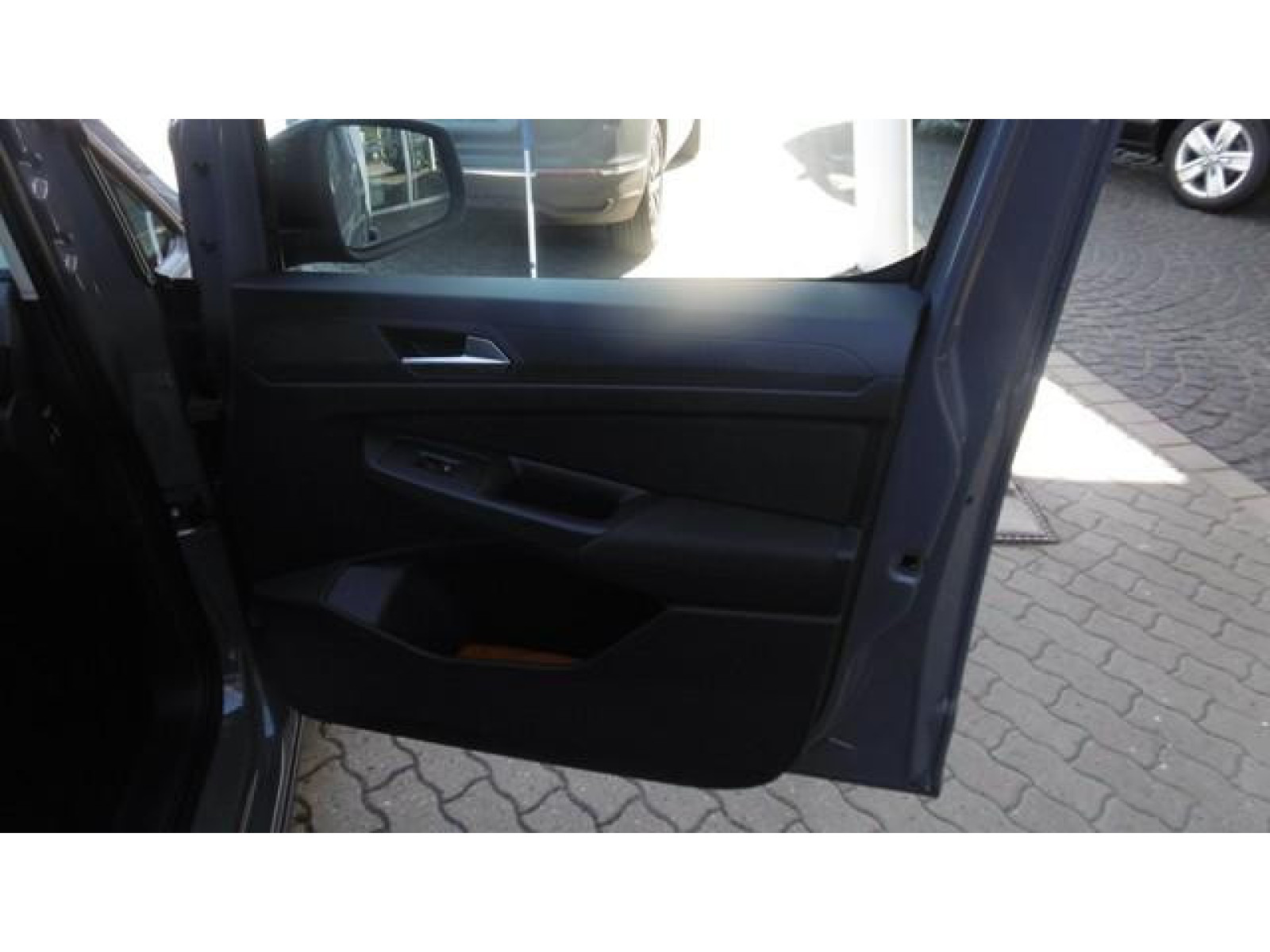 Volkswagen - Caddy_18