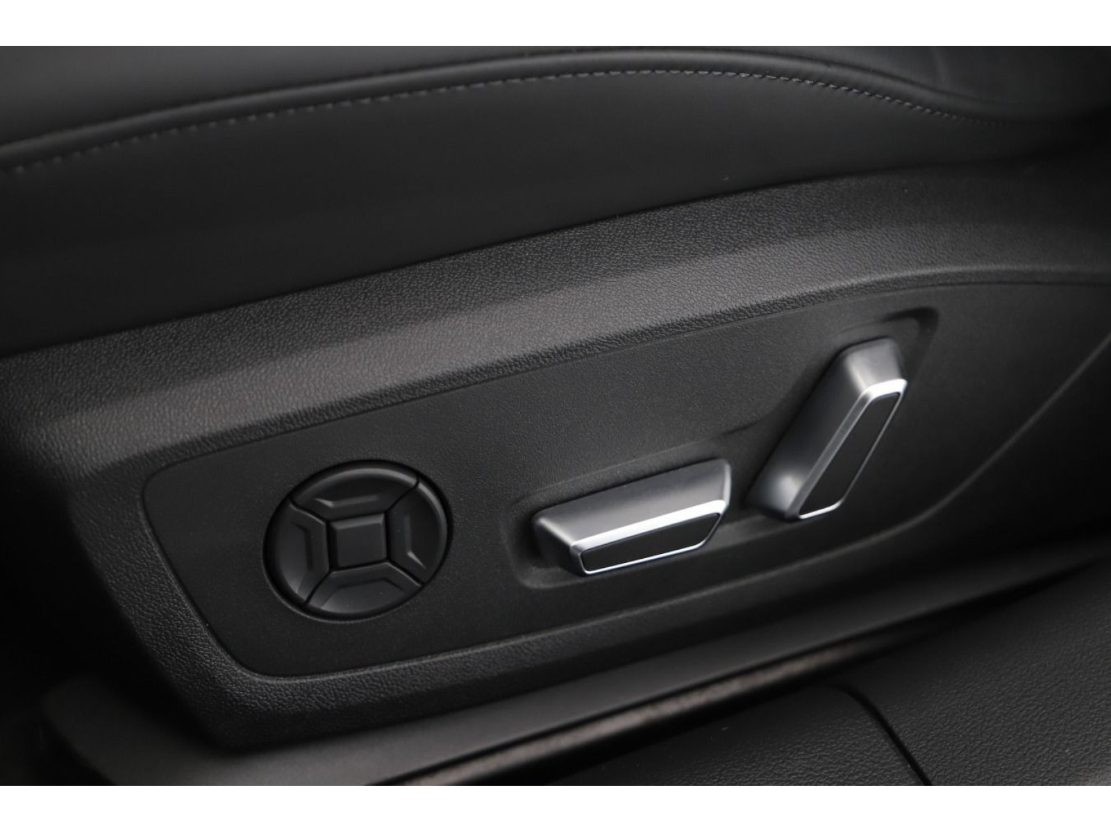 Audi - RS 6 Avant_10 Audi - RS 6 Avant_10