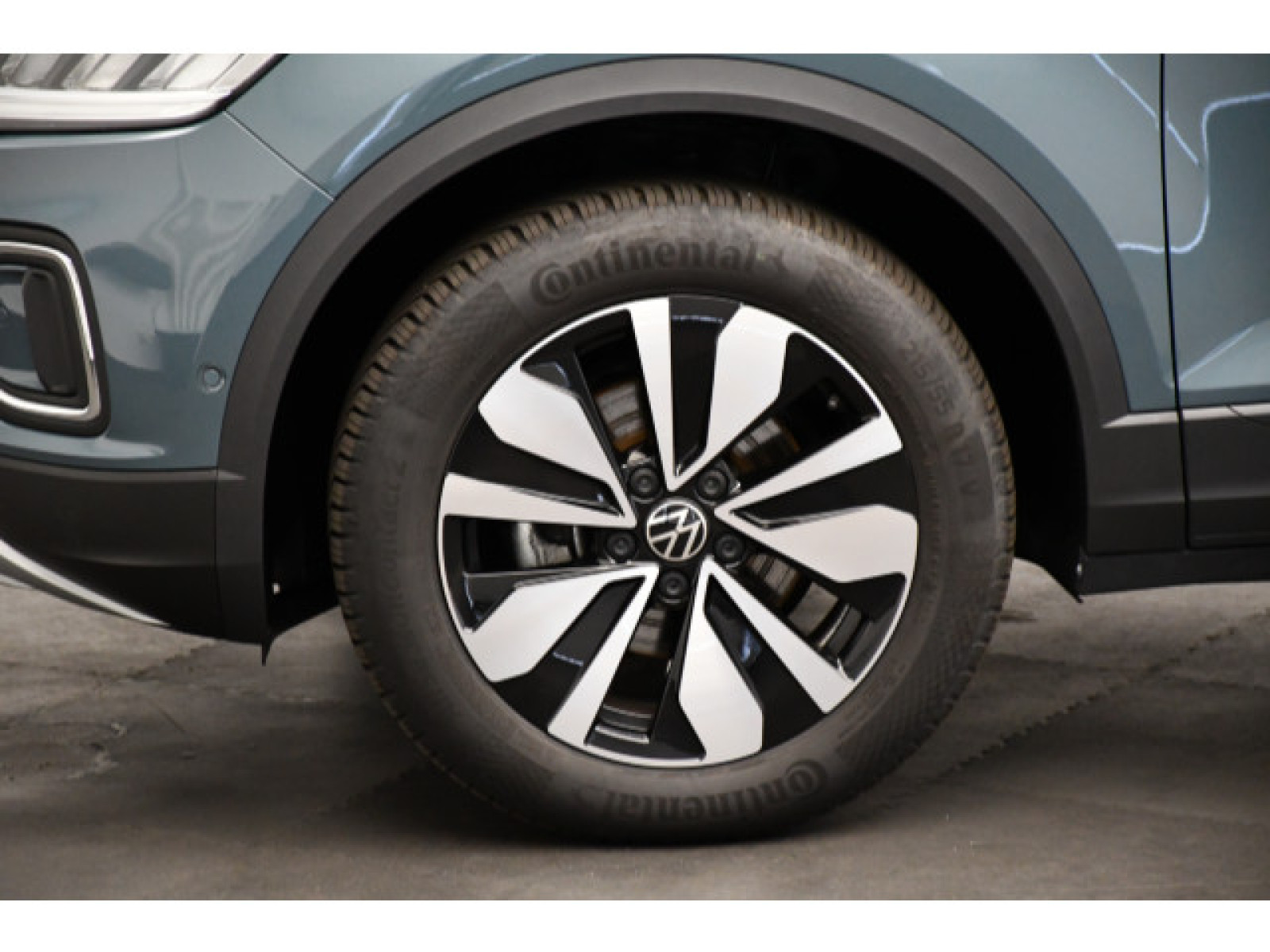 Volkswagen - T-Roc_10