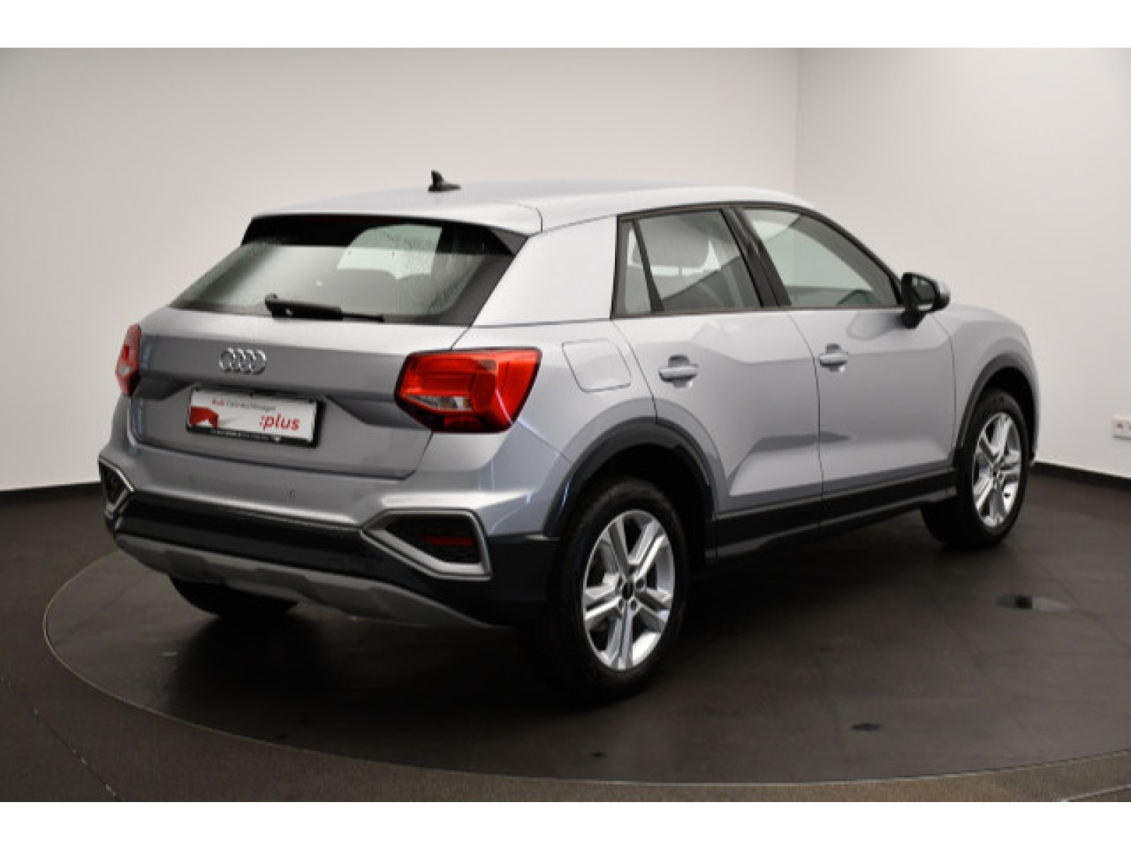 Audi - Q2_4