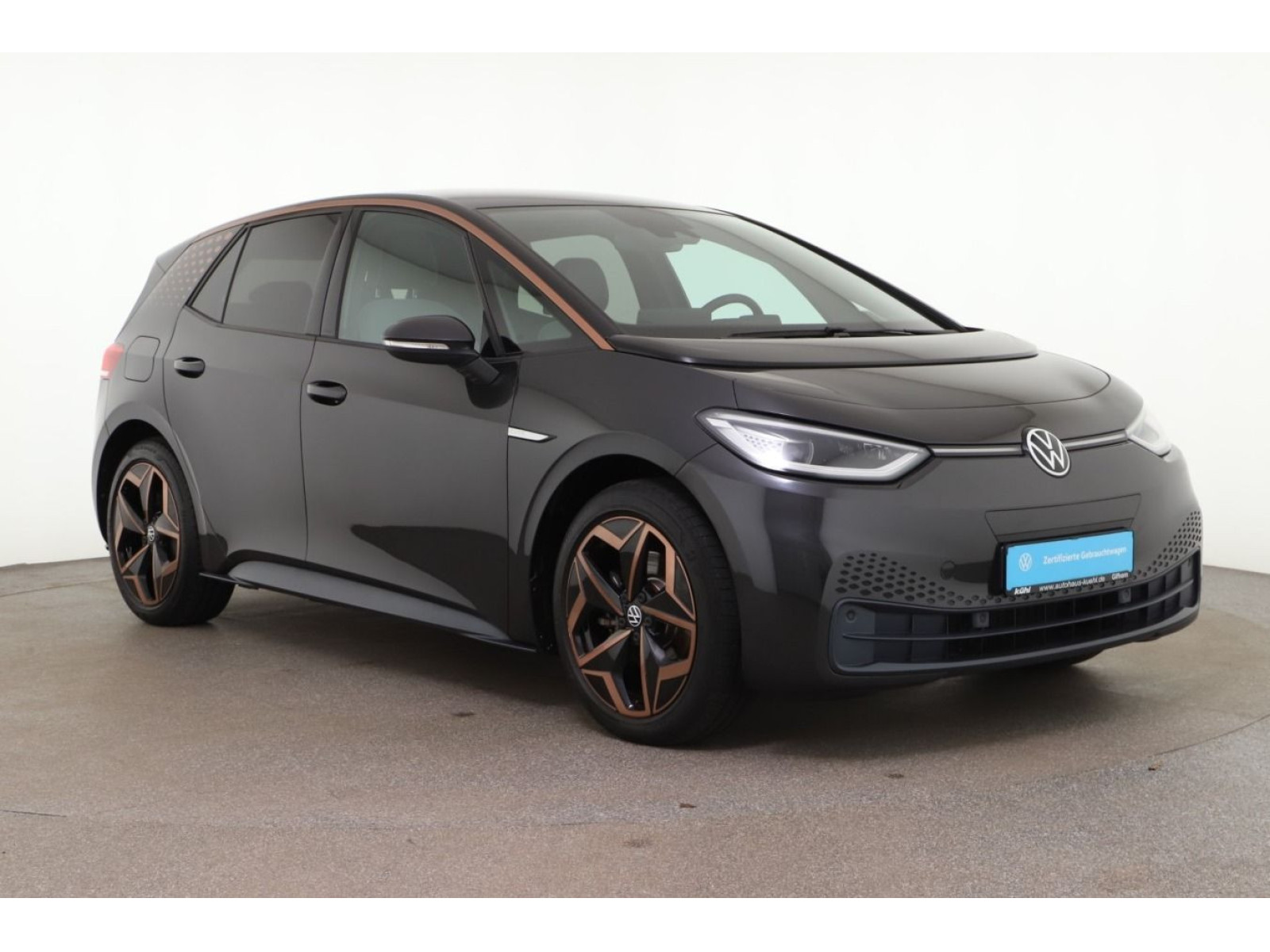 diagonal-frontansicht-aussen