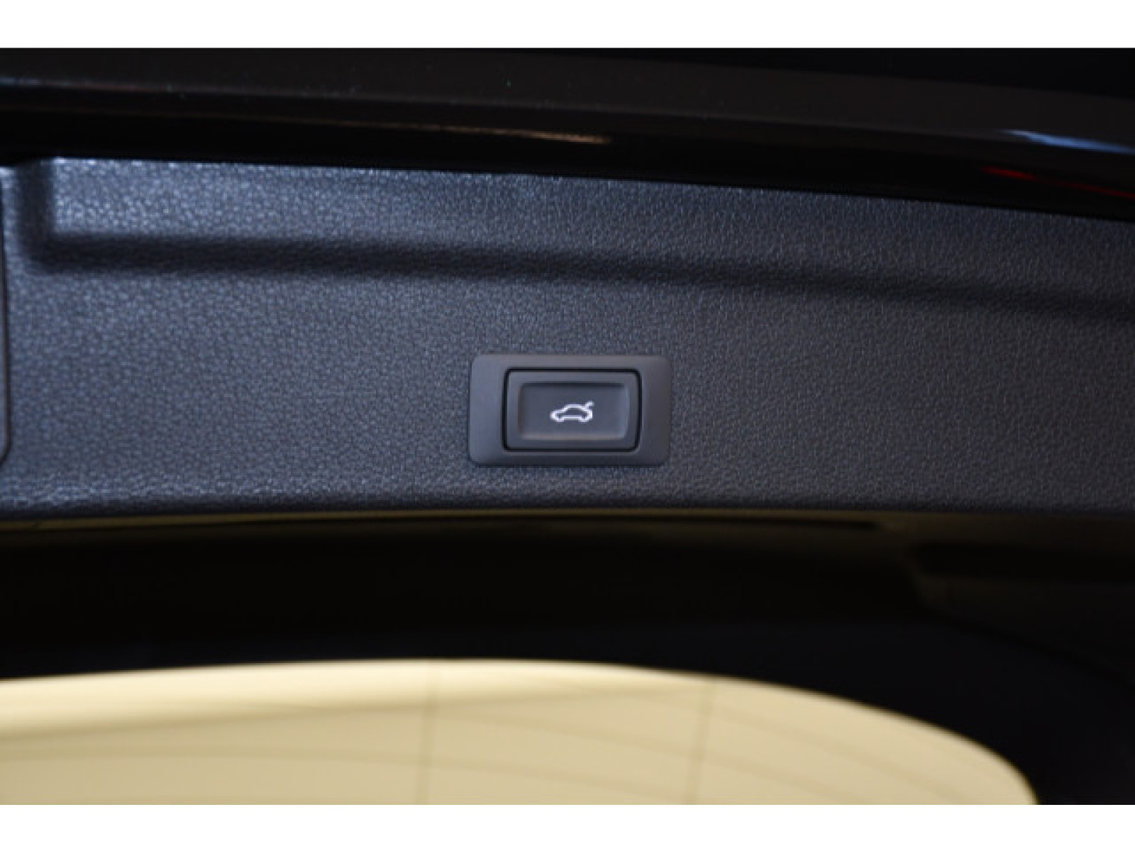 Audi - Q3 Sportback_10 Audi - Q3 Sportback_10