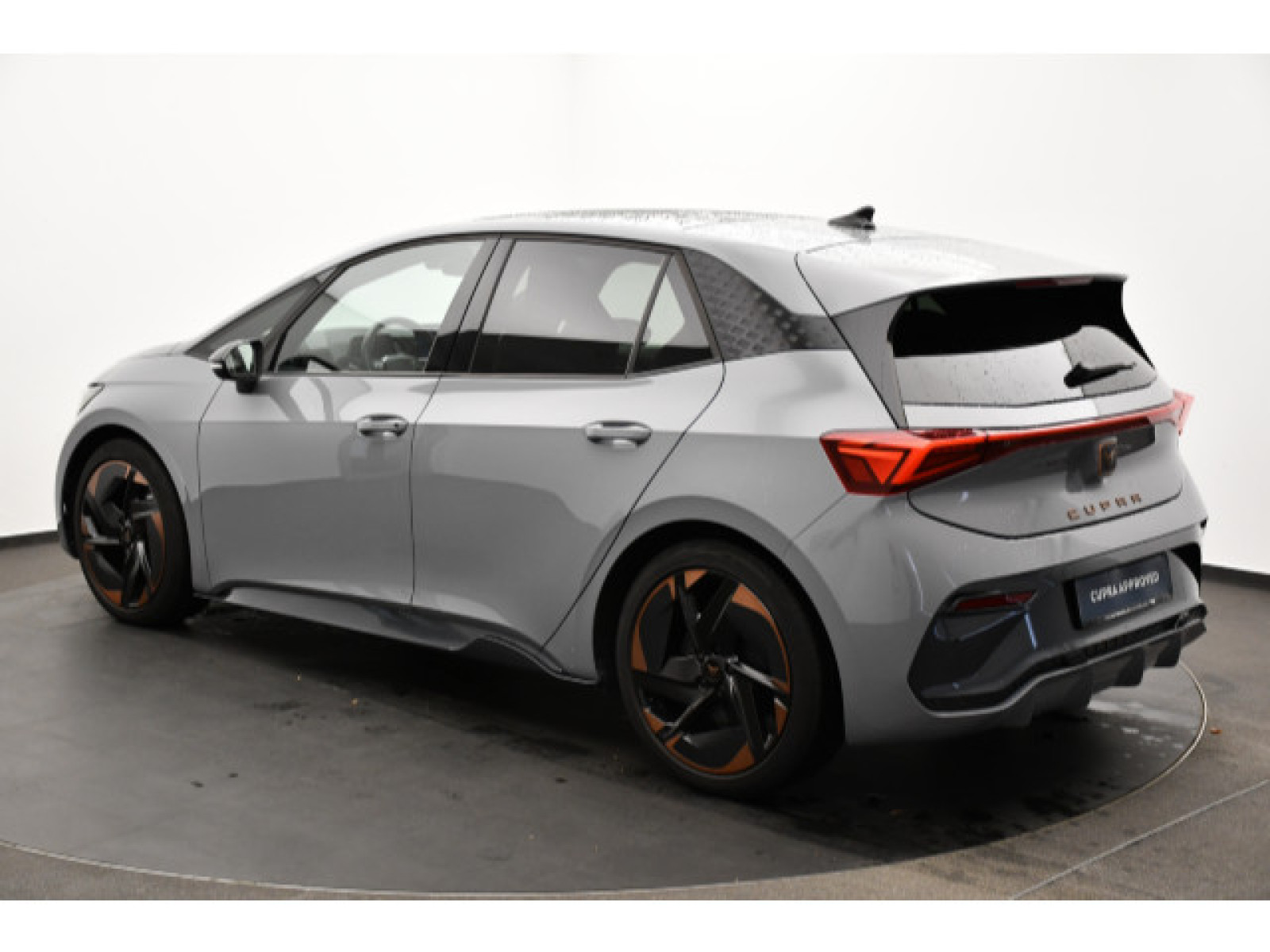 diagonalansicht-hinten-aussen