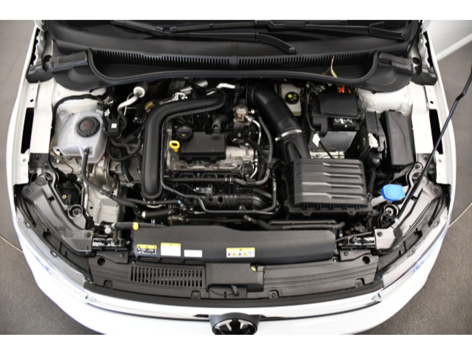 Volkswagen - Polo_10