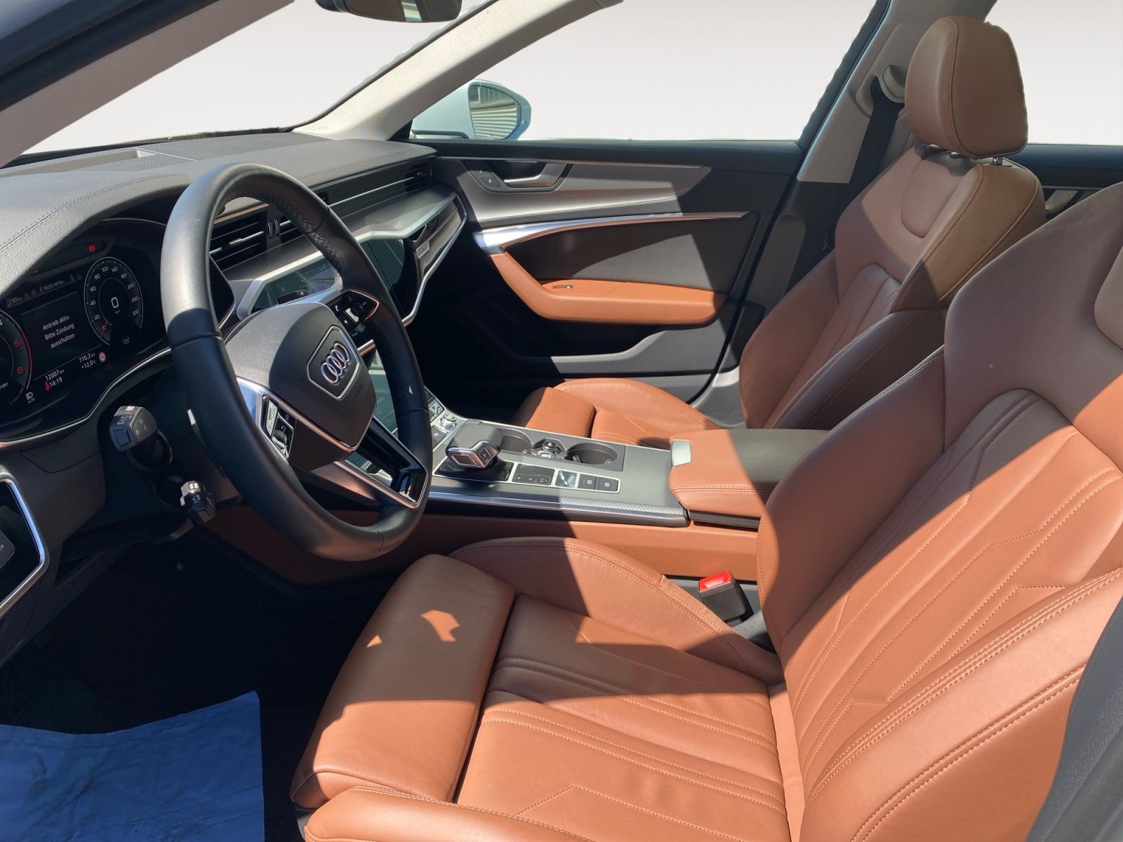 Audi - A6 Avant_10