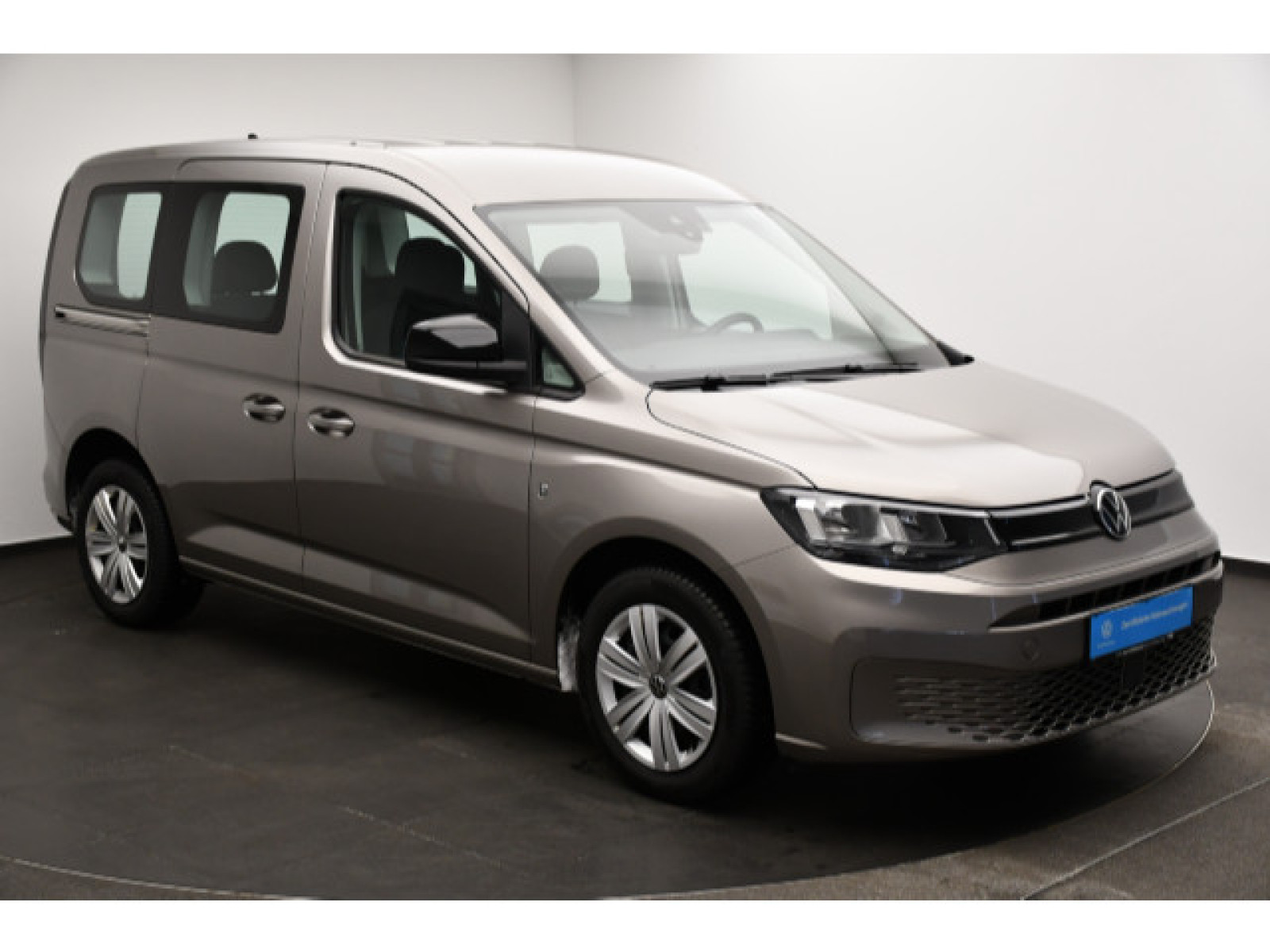 diagonal-frontansicht-aussen