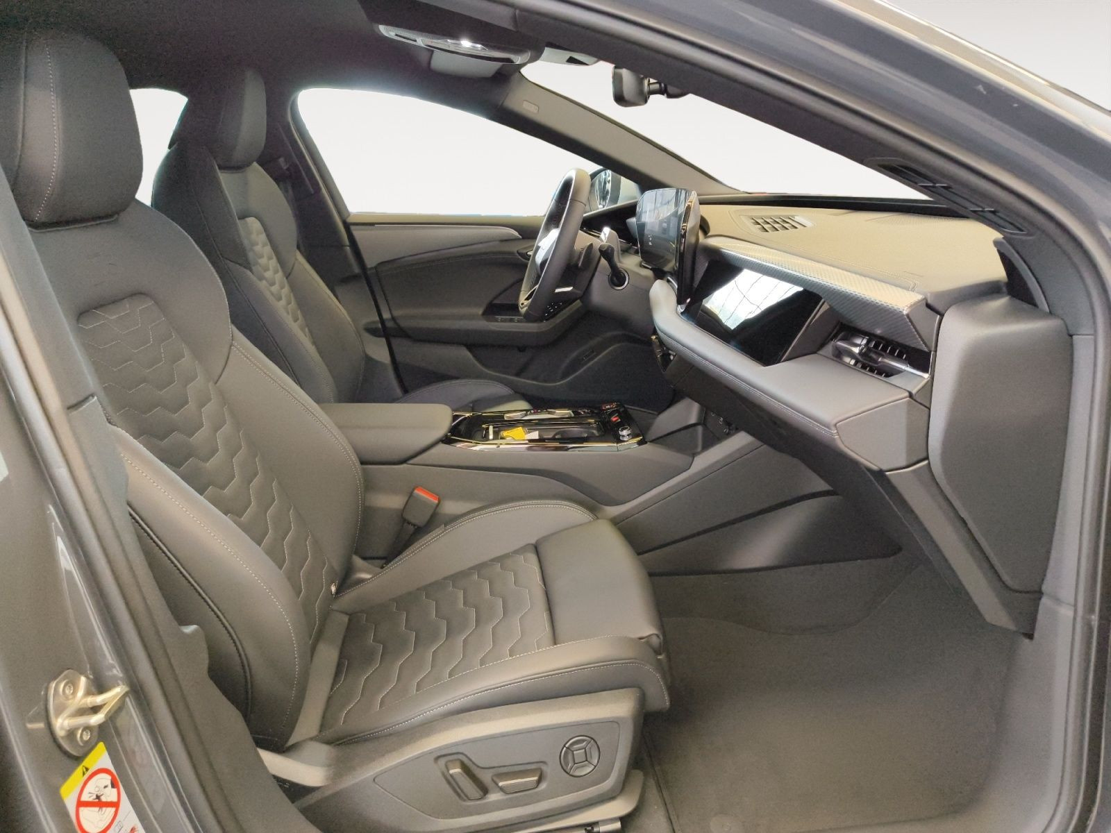 Audi - S6 Sportback e-tron_16