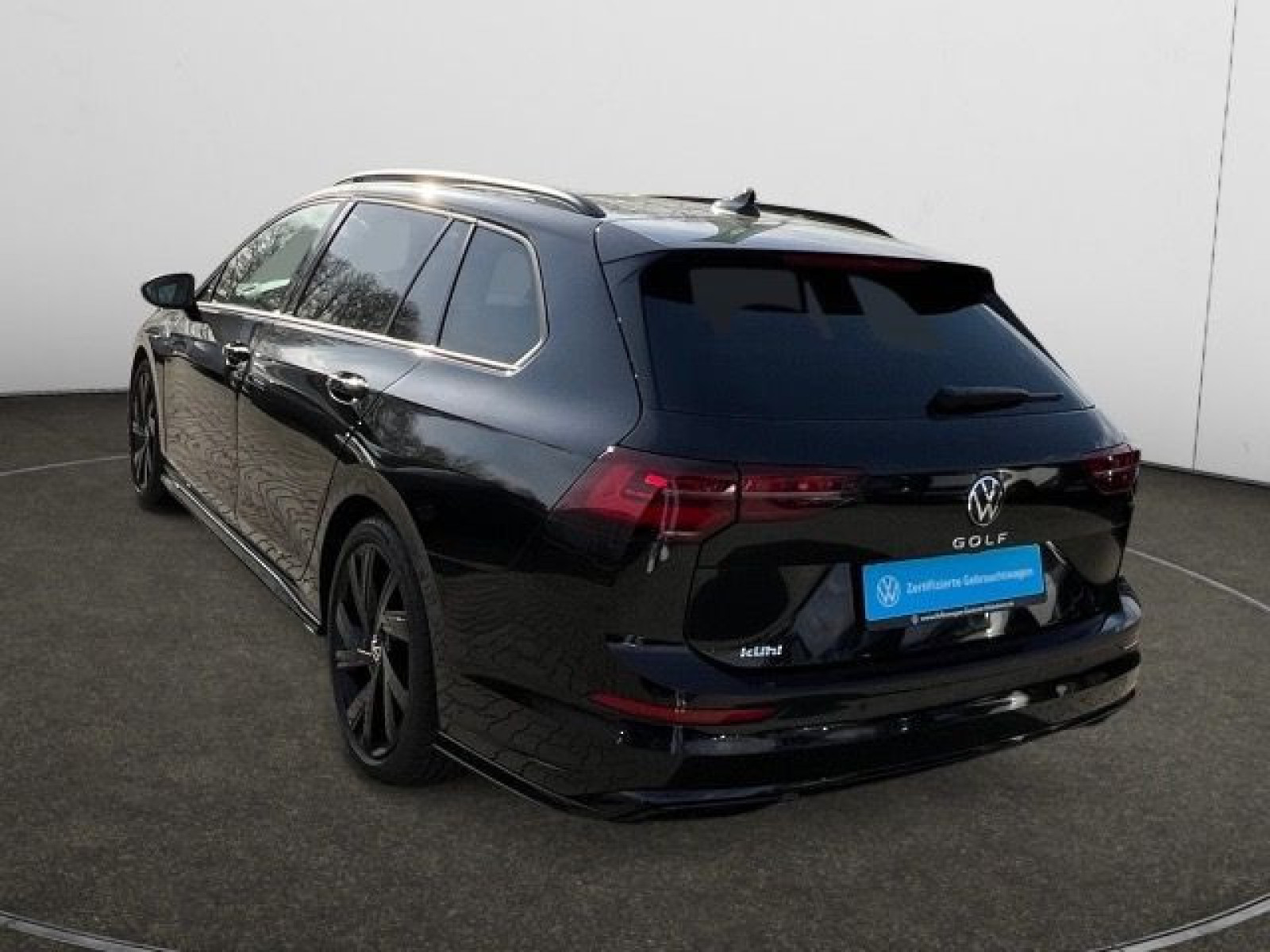 Volkswagen - Golf Variant_3