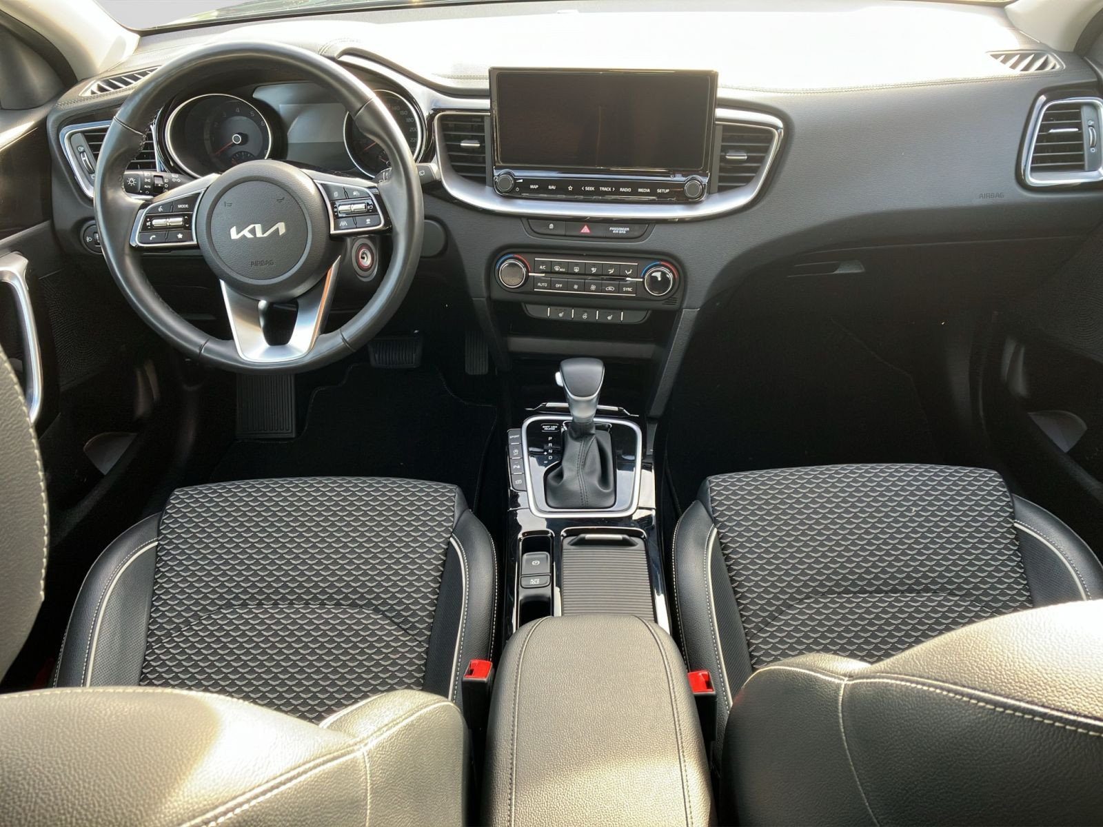 Kia - XCeed_22