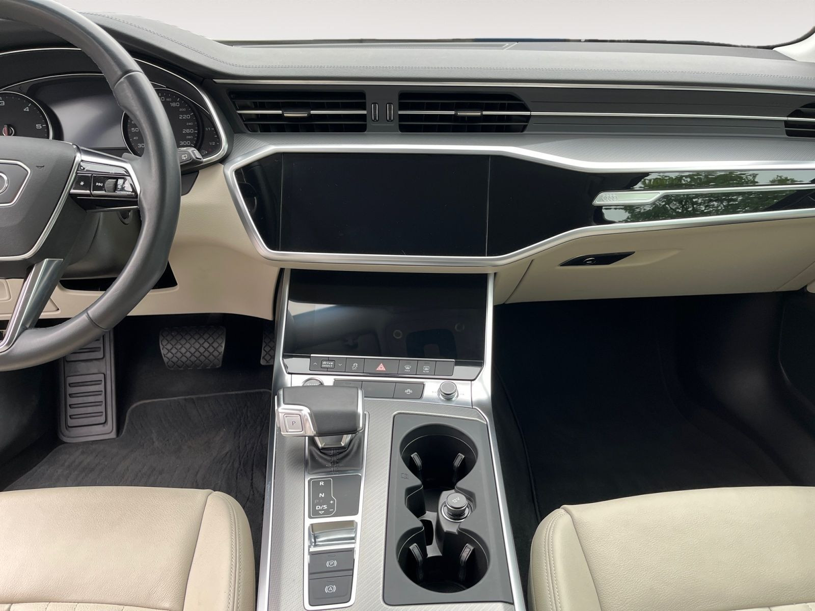 Audi - A6 Avant_12
