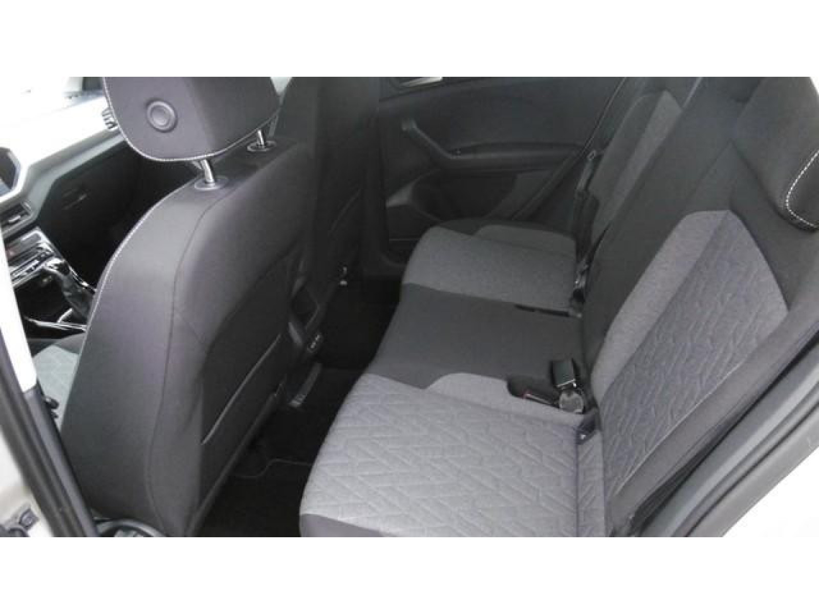 Volkswagen - T-Cross_13