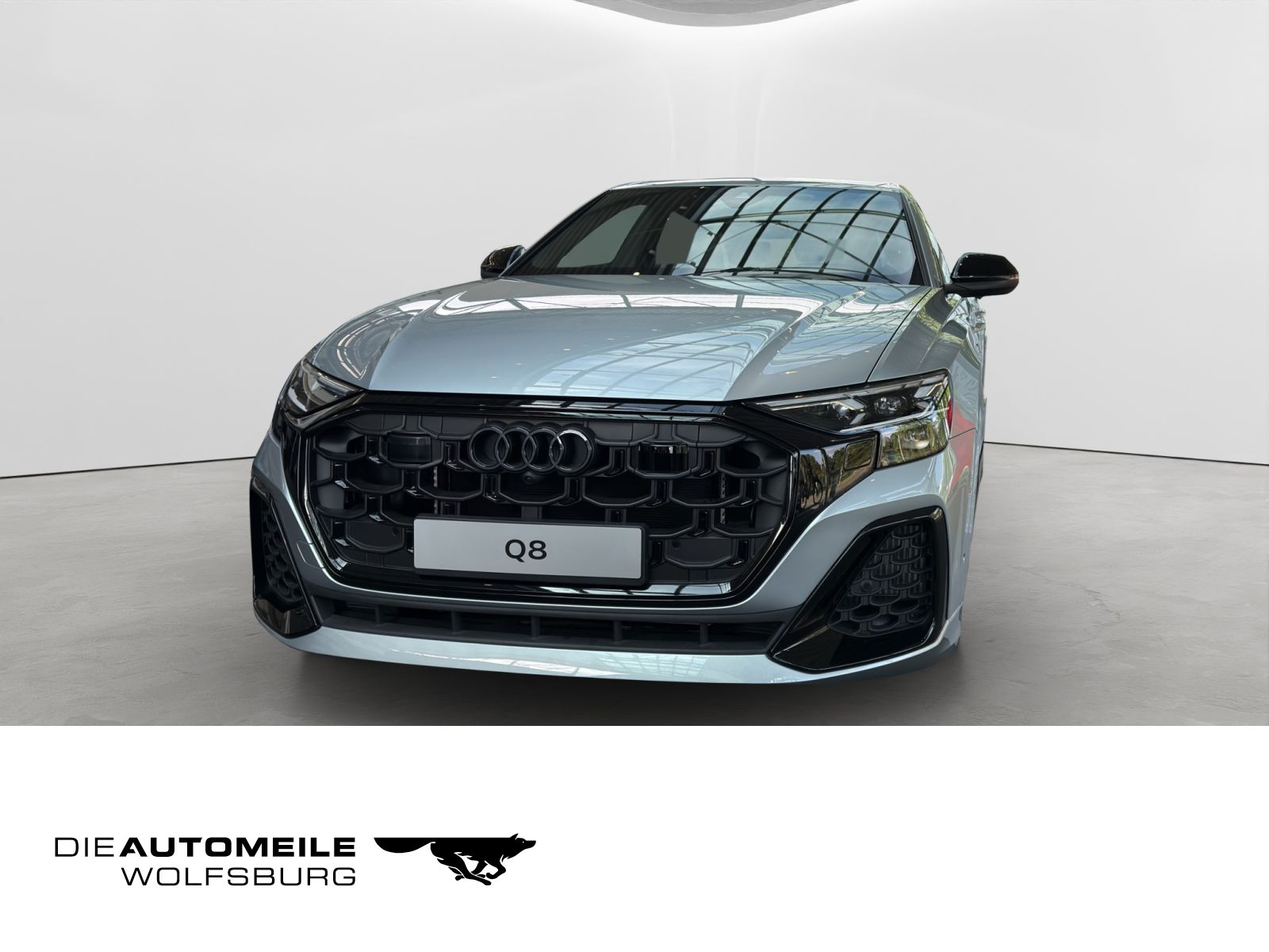 Audi - Q8_2