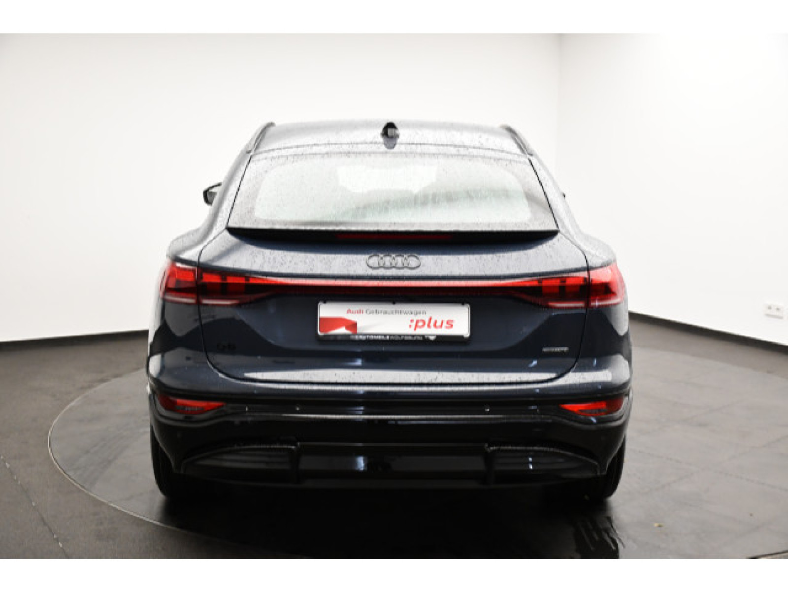 Audi - Q6 Sportback e-tron_22