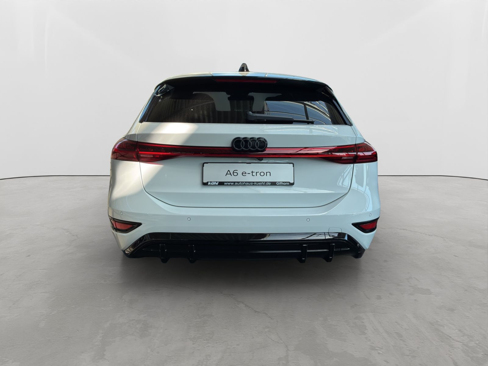Audi - A6 Avant e-tron_4