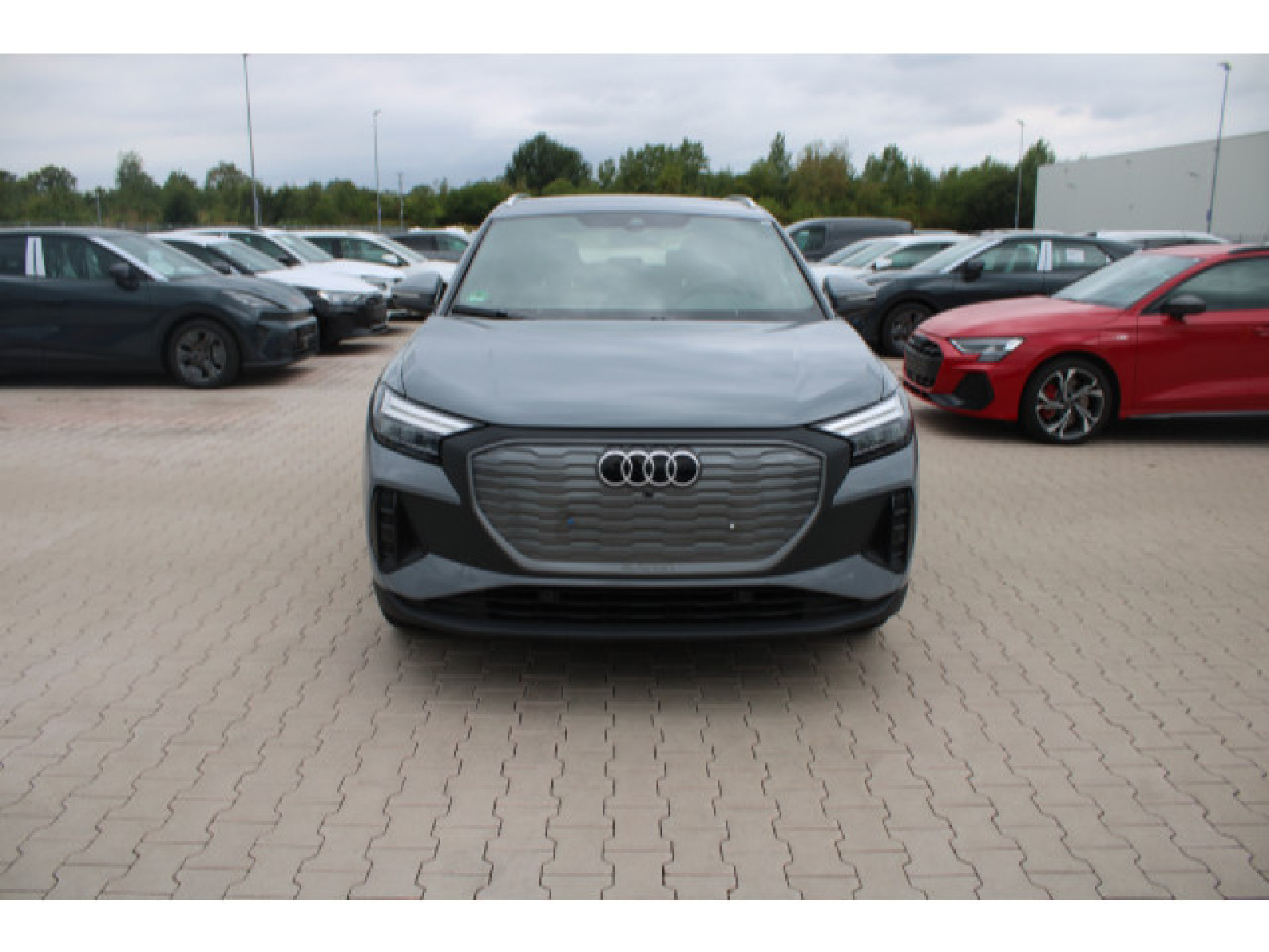 Audi - Q4 e-tron_9