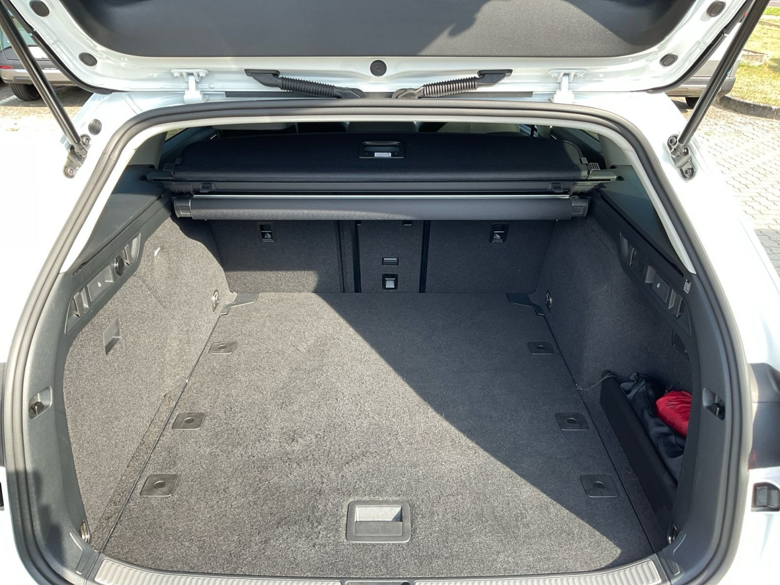 Volkswagen - Passat Variant_16