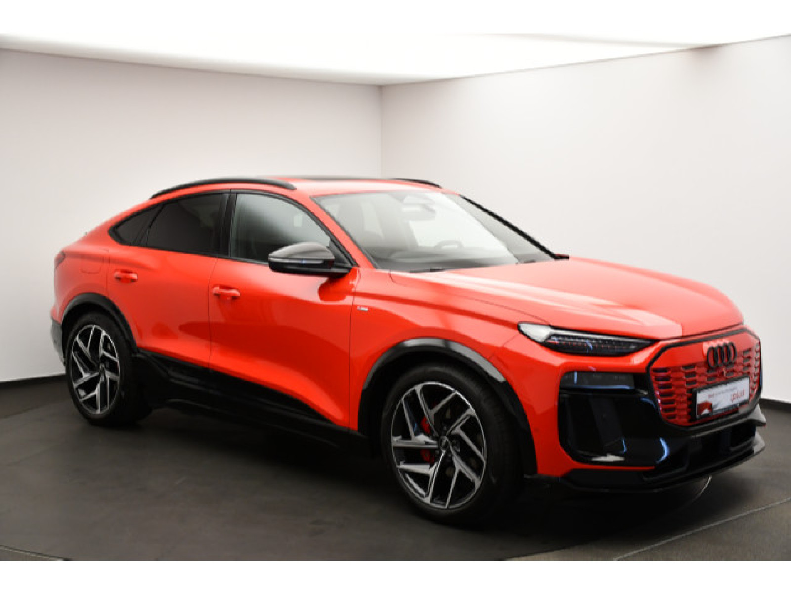 Audi - Q6 Sportback e-tron_18