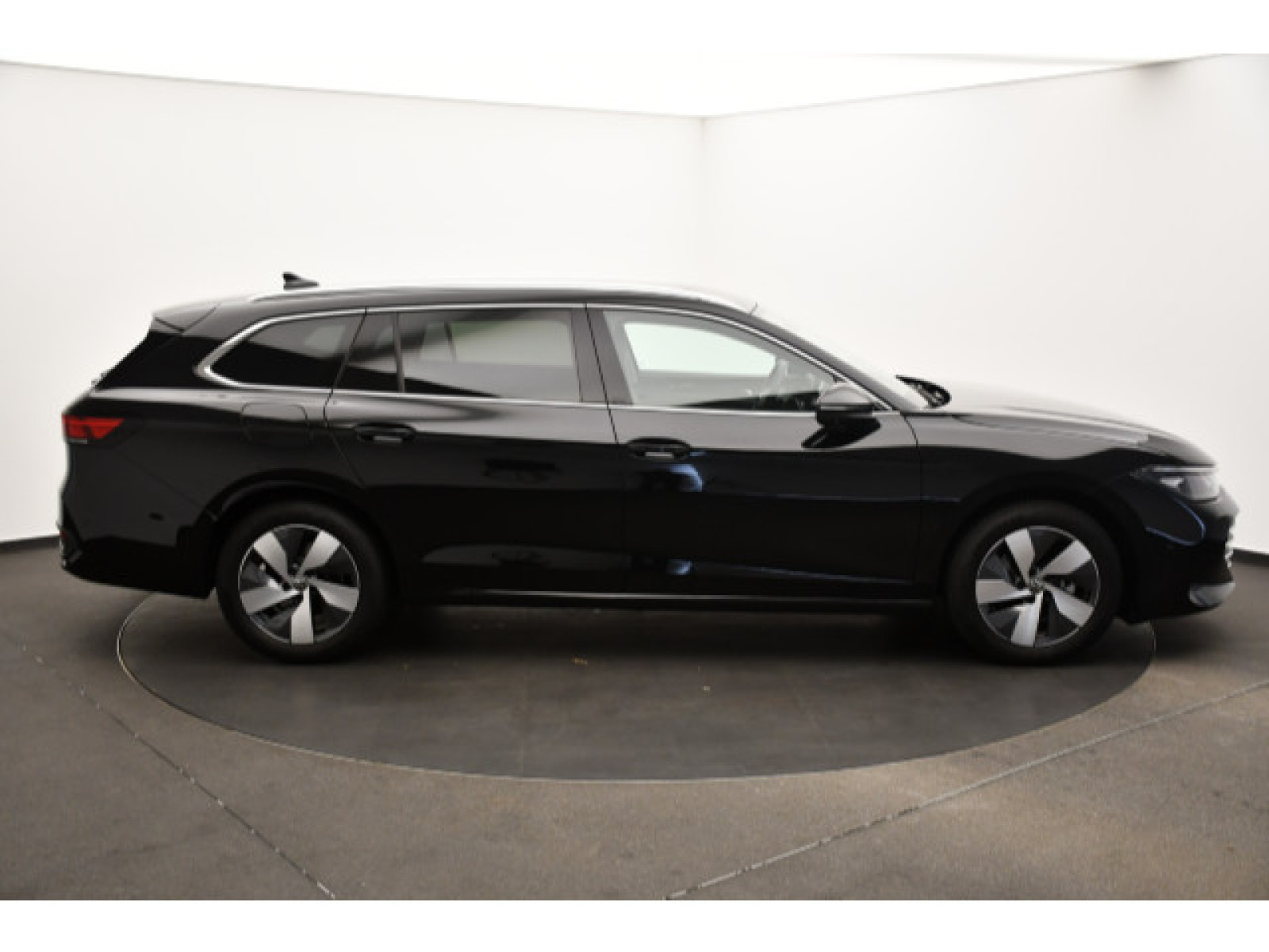 Volkswagen - Passat_17