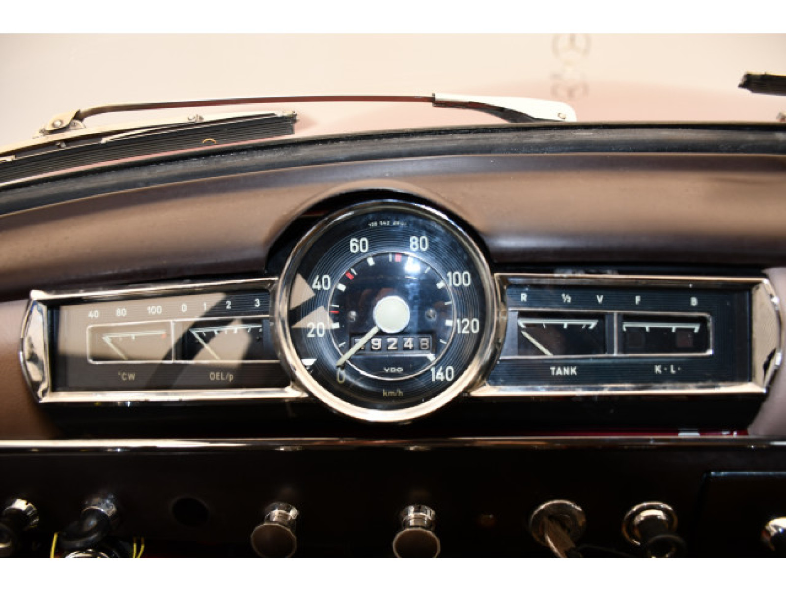 Mercedes-Benz - 190_7