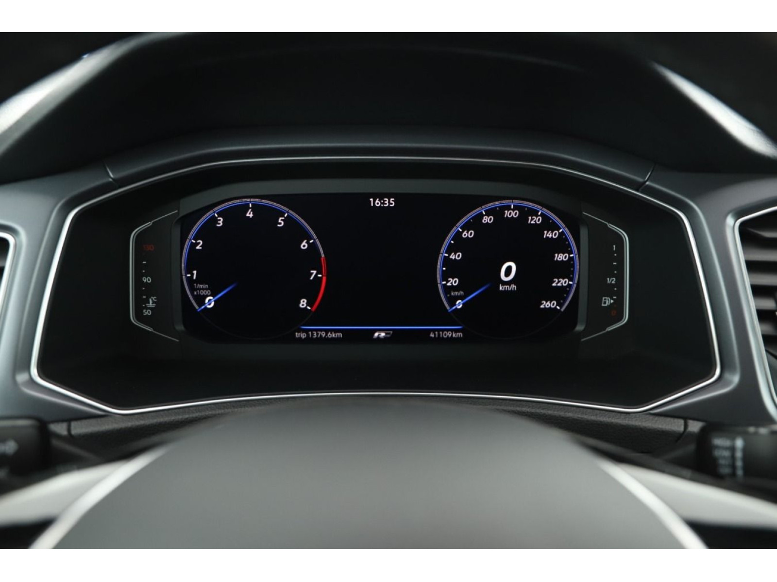 Volkswagen - T-Roc Cabriolet_11