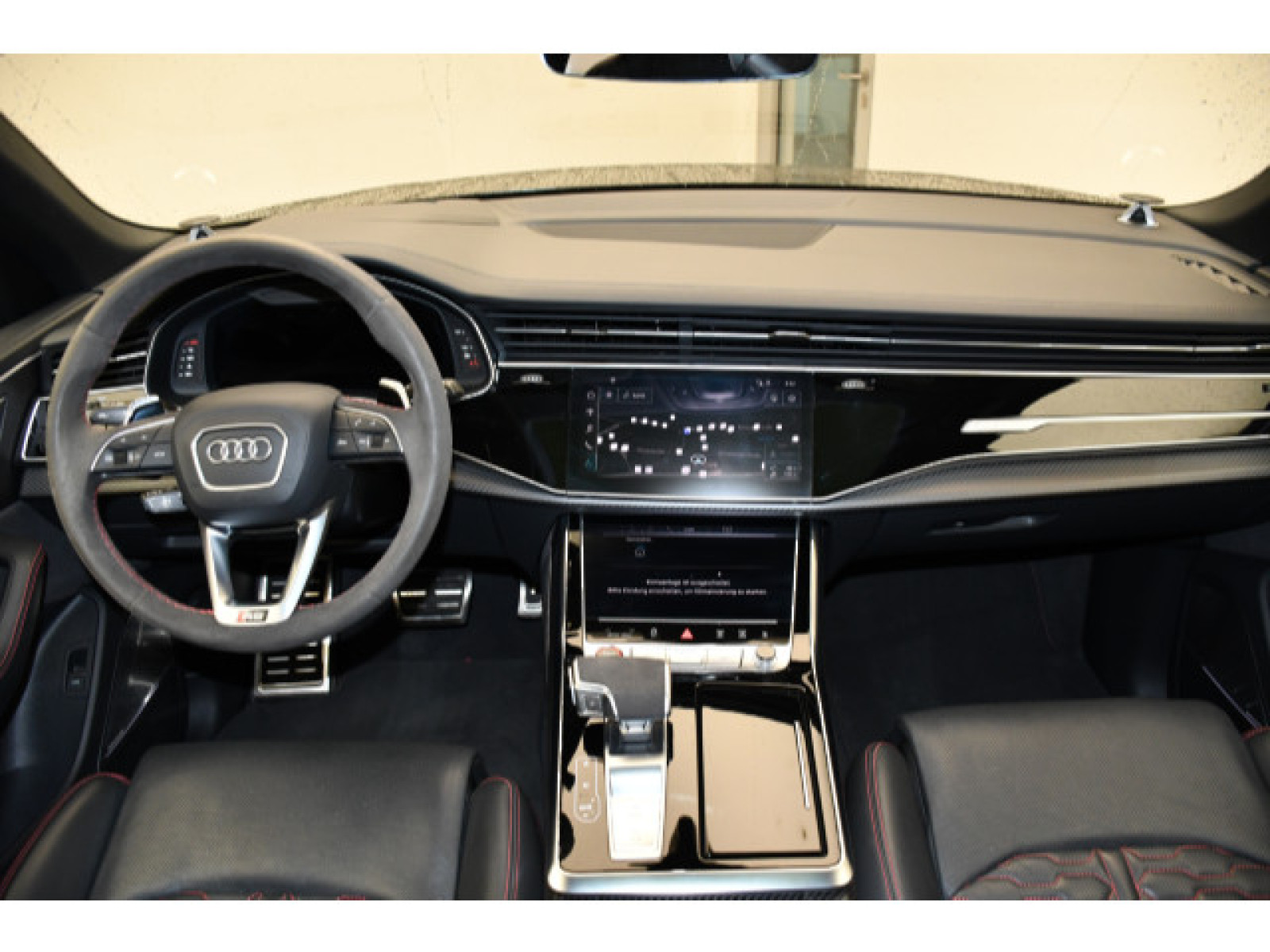 Audi - RS Q8_4