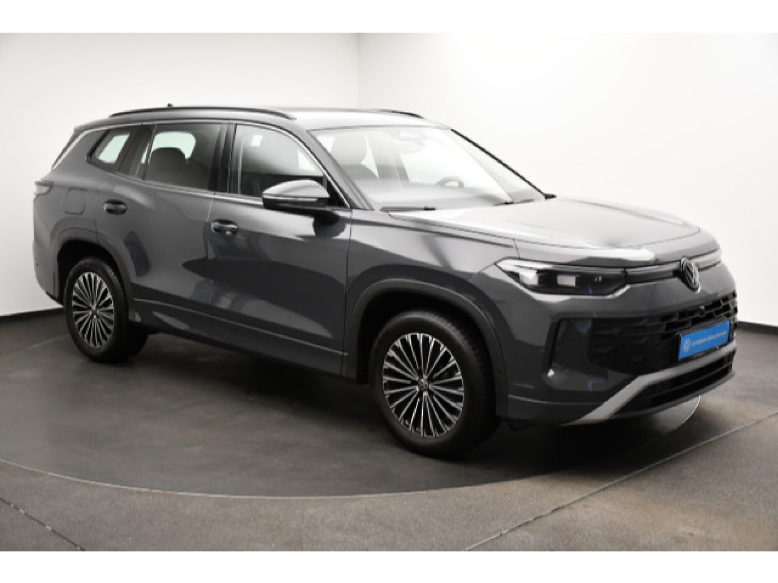 diagonal-frontansicht-aussen