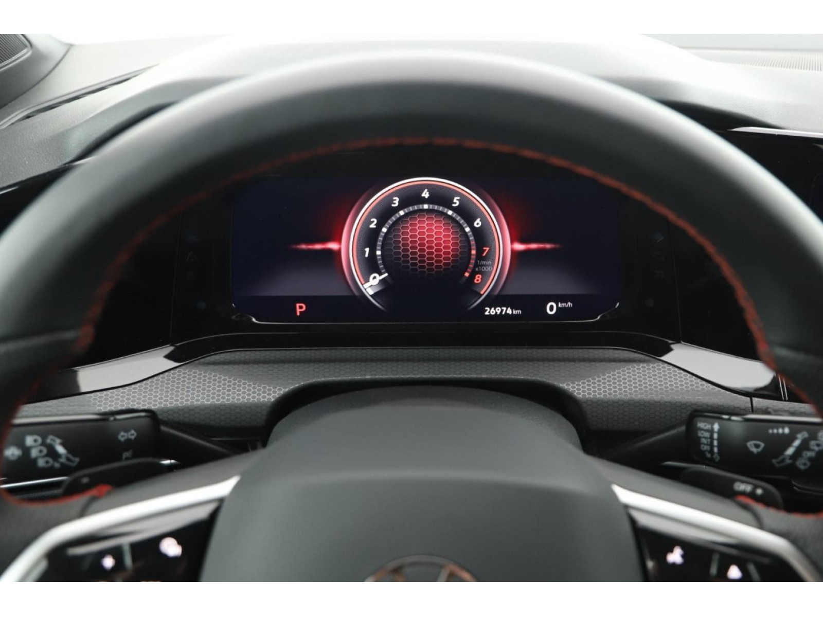 Volkswagen - Golf GTI_9