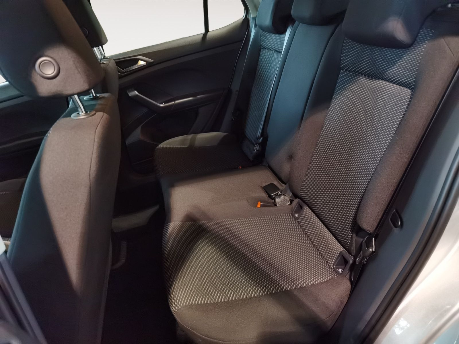 Volkswagen - T-Cross_14