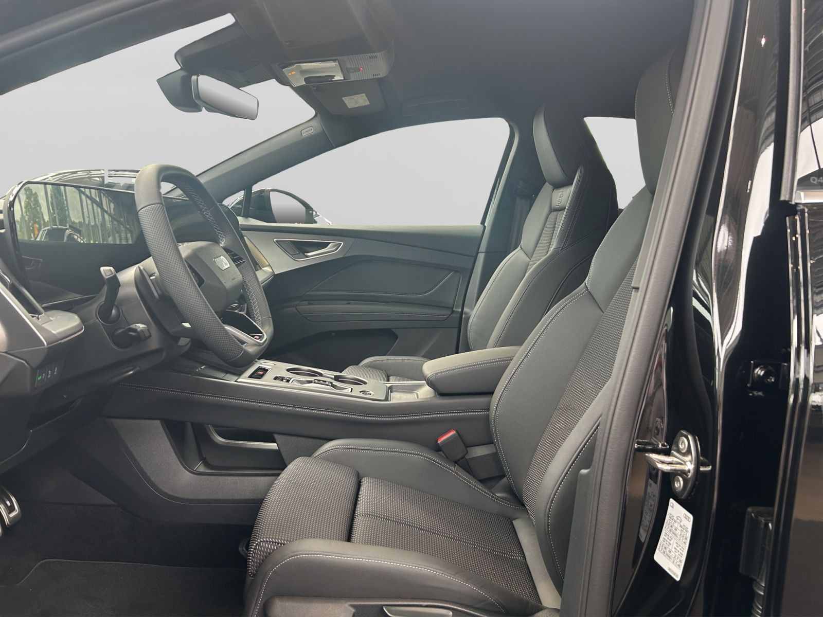 Audi - Q4 e-tron_10