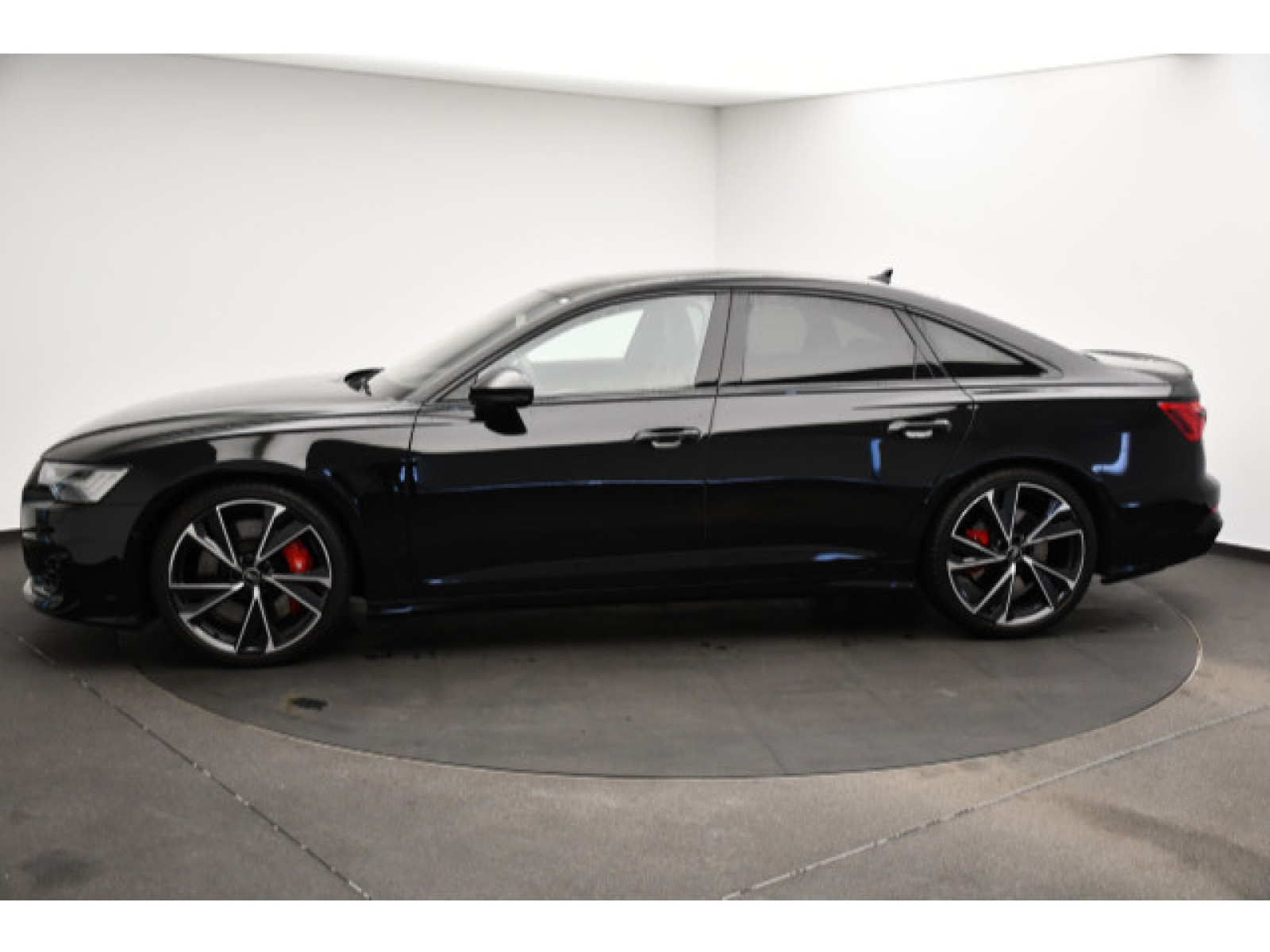 Audi - S6_18