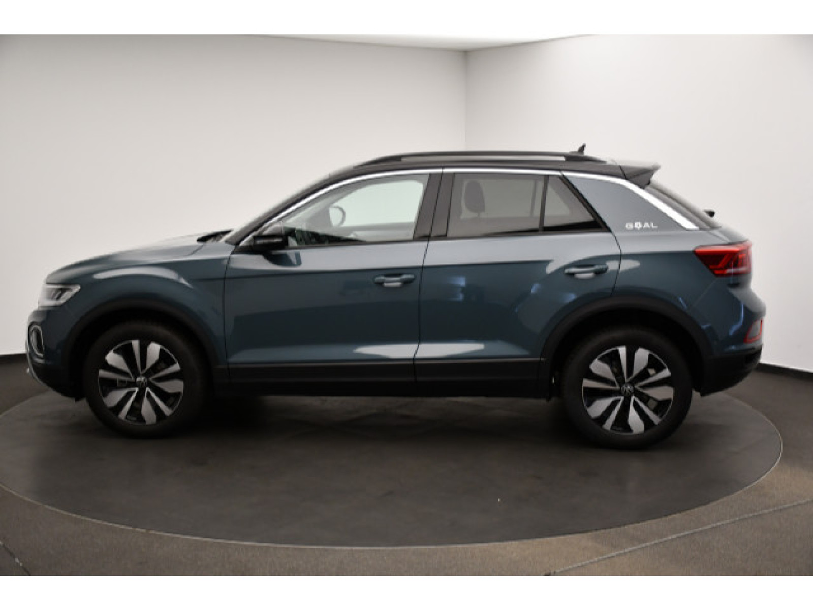 Volkswagen - T-Roc_14