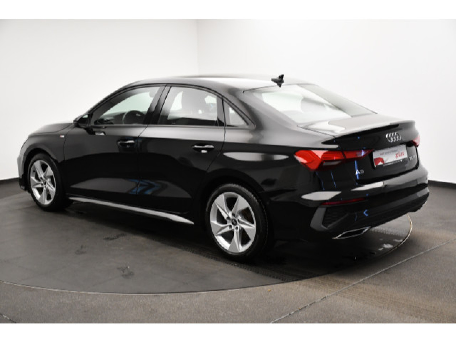 diagonalansicht-hinten-aussen