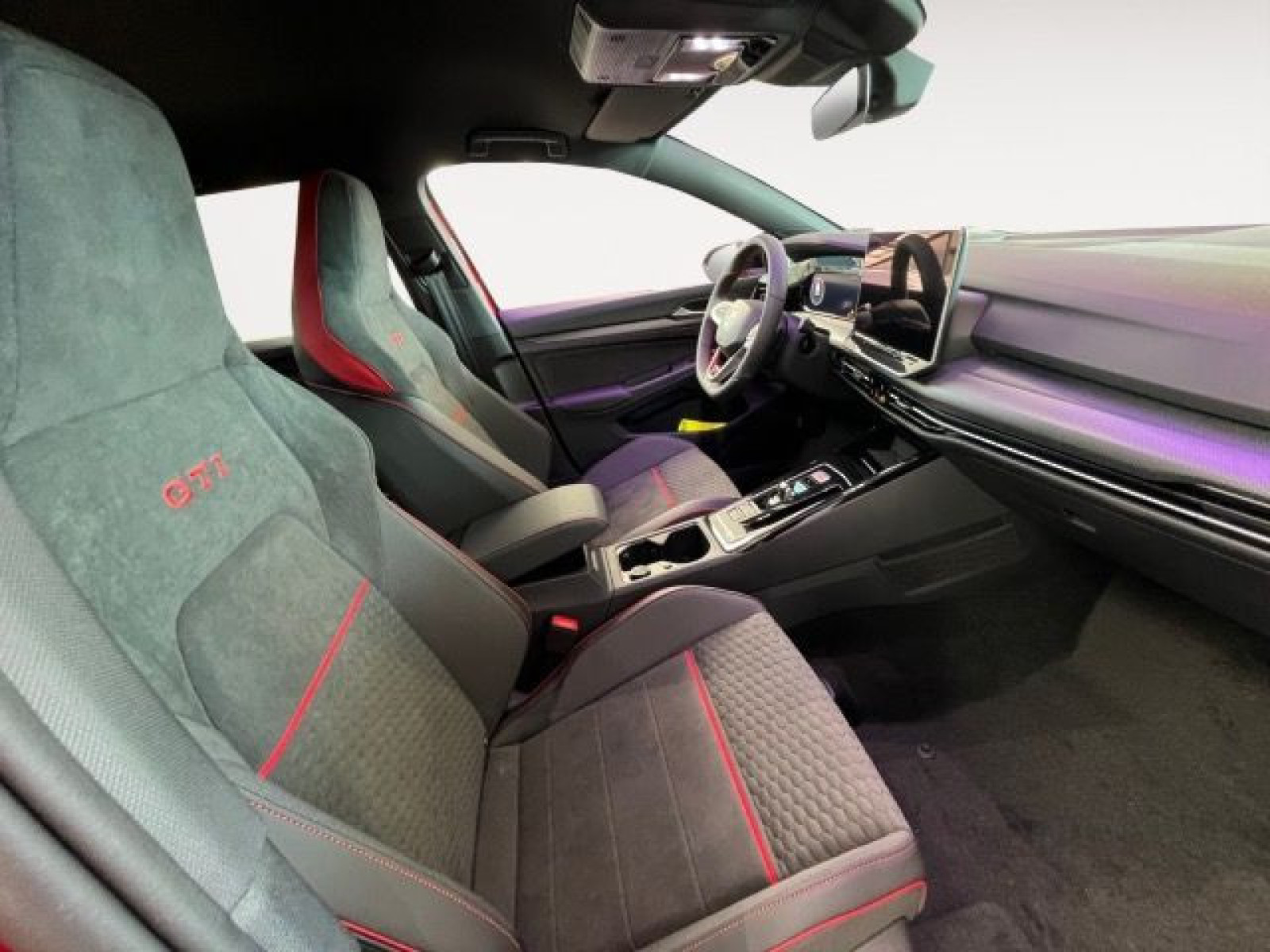 Volkswagen - Golf GTI_15