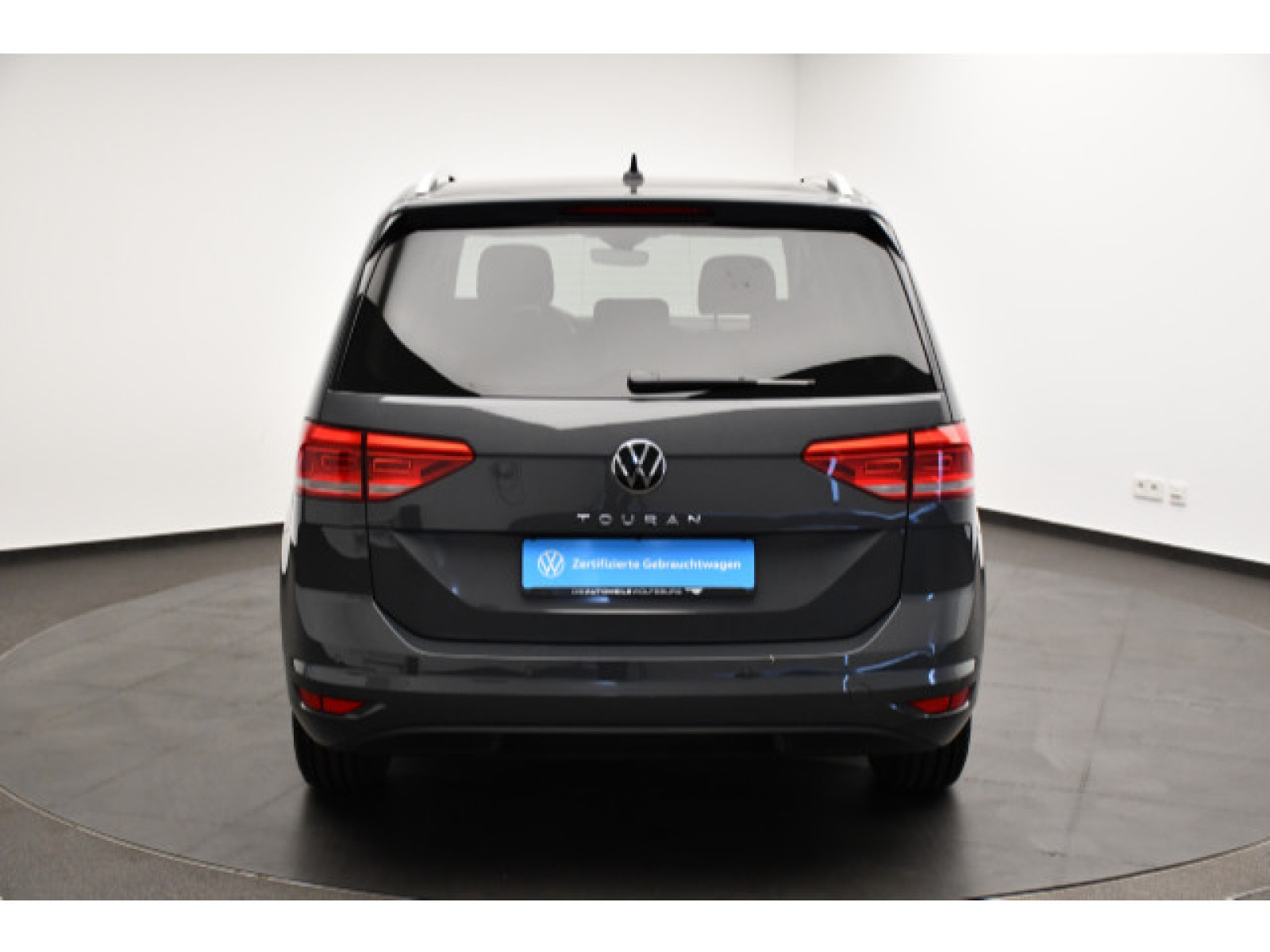 Volkswagen - Touran_20
