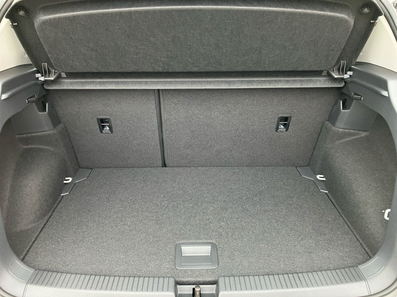 Volkswagen - T-Cross_16