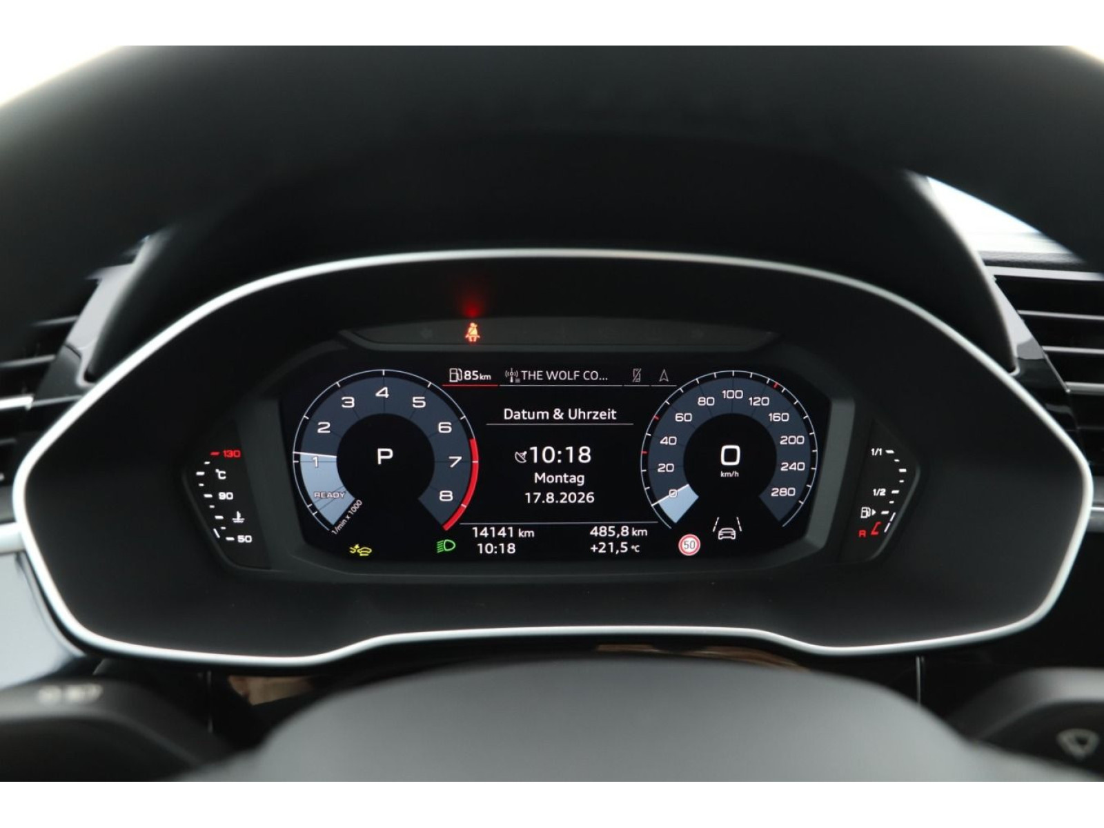 Audi - Q3_10