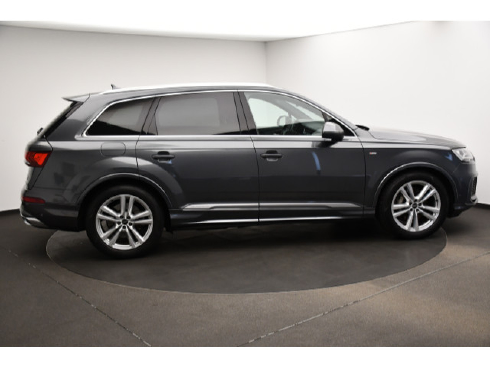 Audi - Q7_18