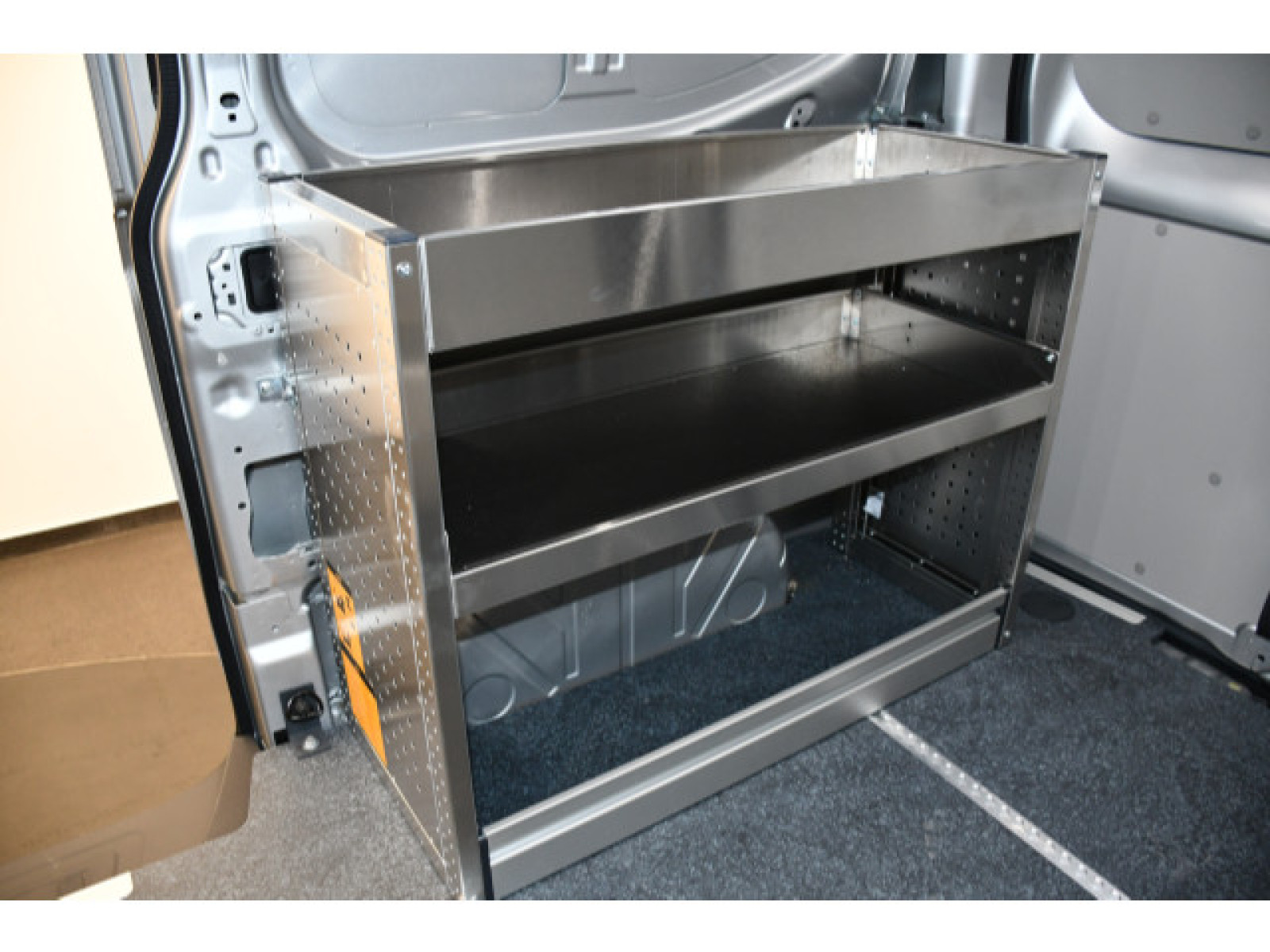 Volkswagen - New Transporter_12