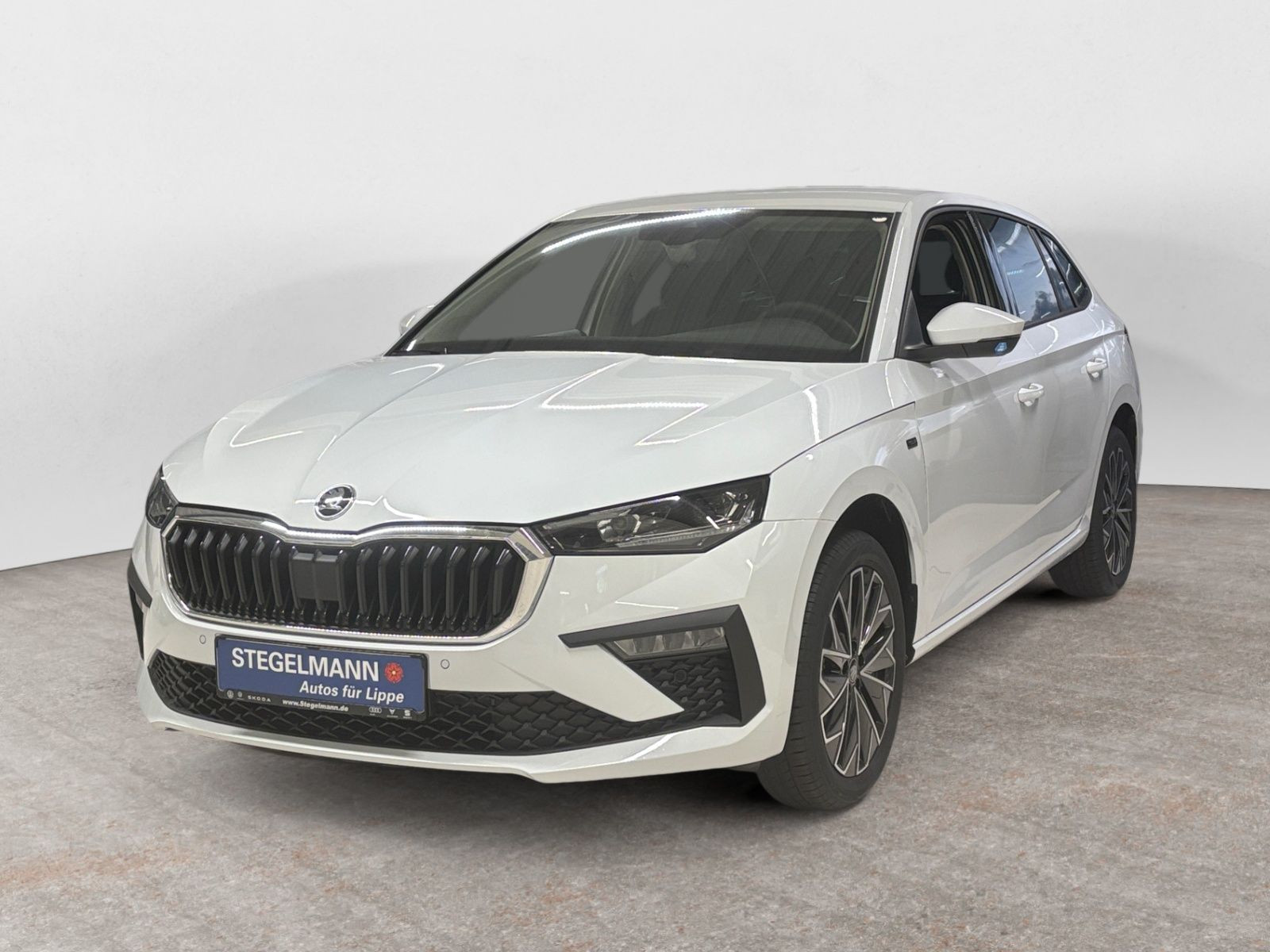 diagonal-frontansicht-aussen diagonal-frontansicht-aussen