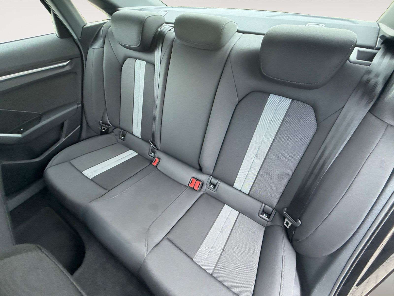 Audi - A3 Limousine_15