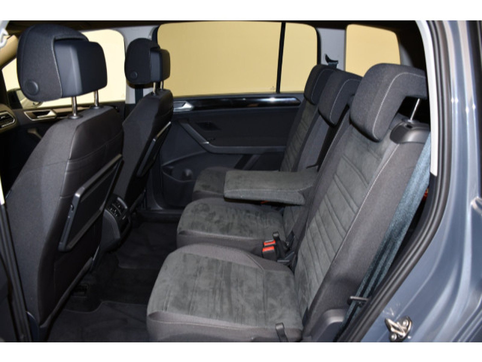 Volkswagen - Touran_9