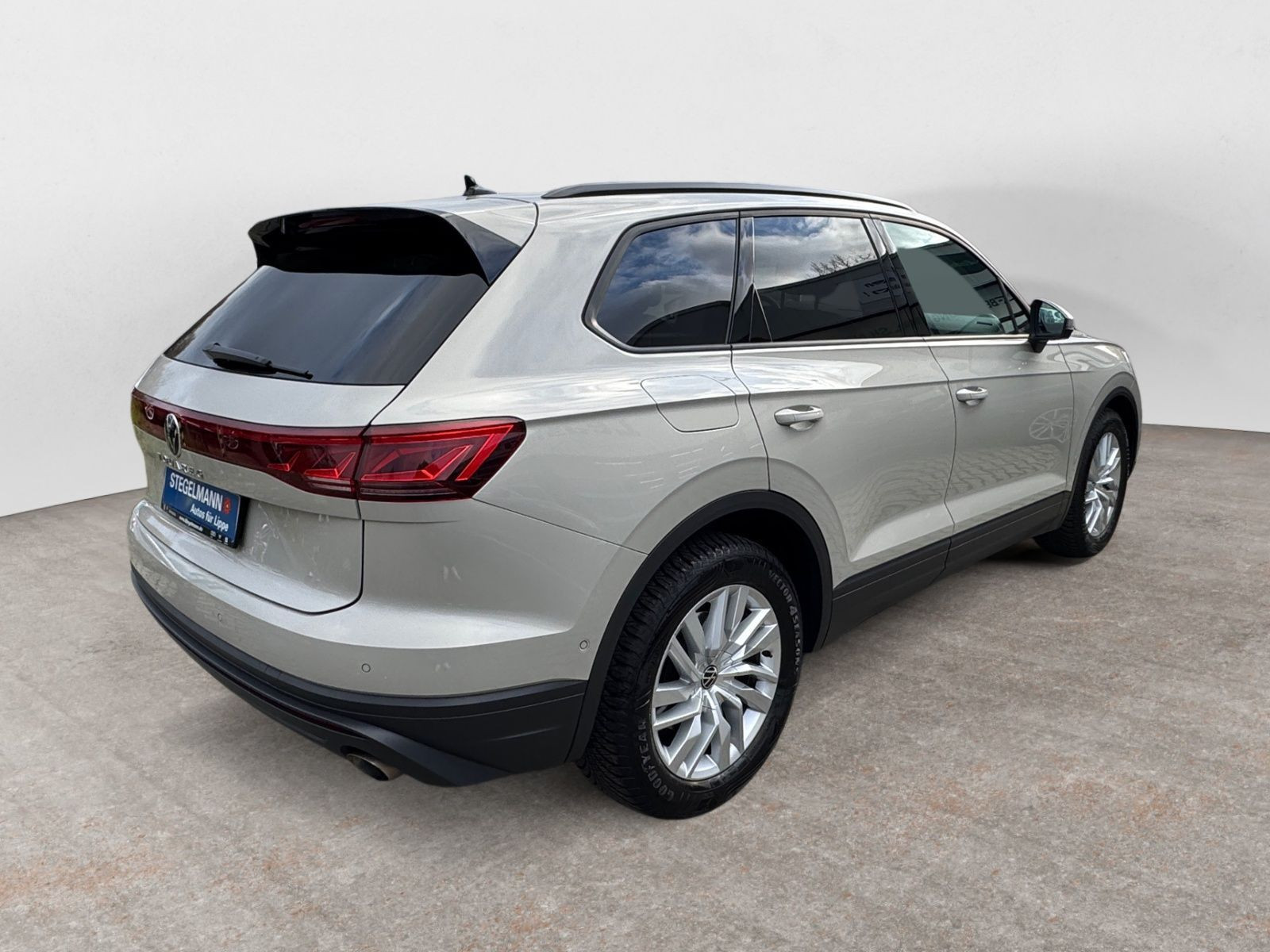 Volkswagen - Touareg_6