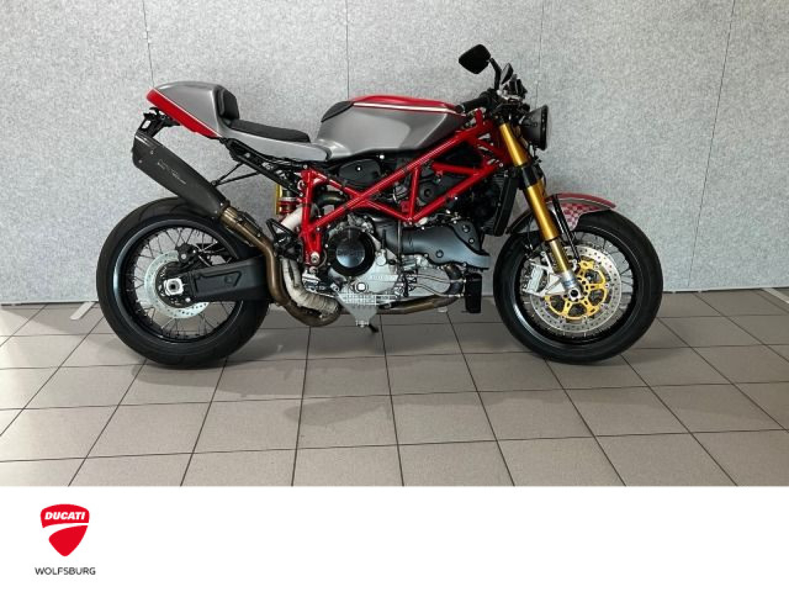 999 S Cafe Racer