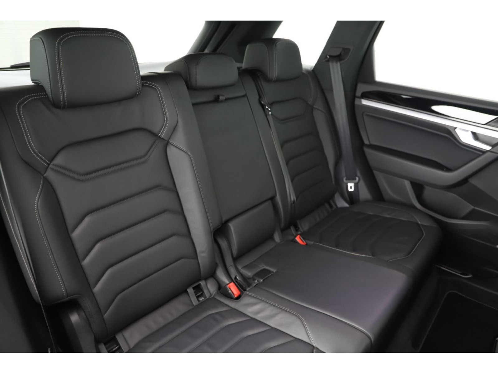 Volkswagen - Touareg_6