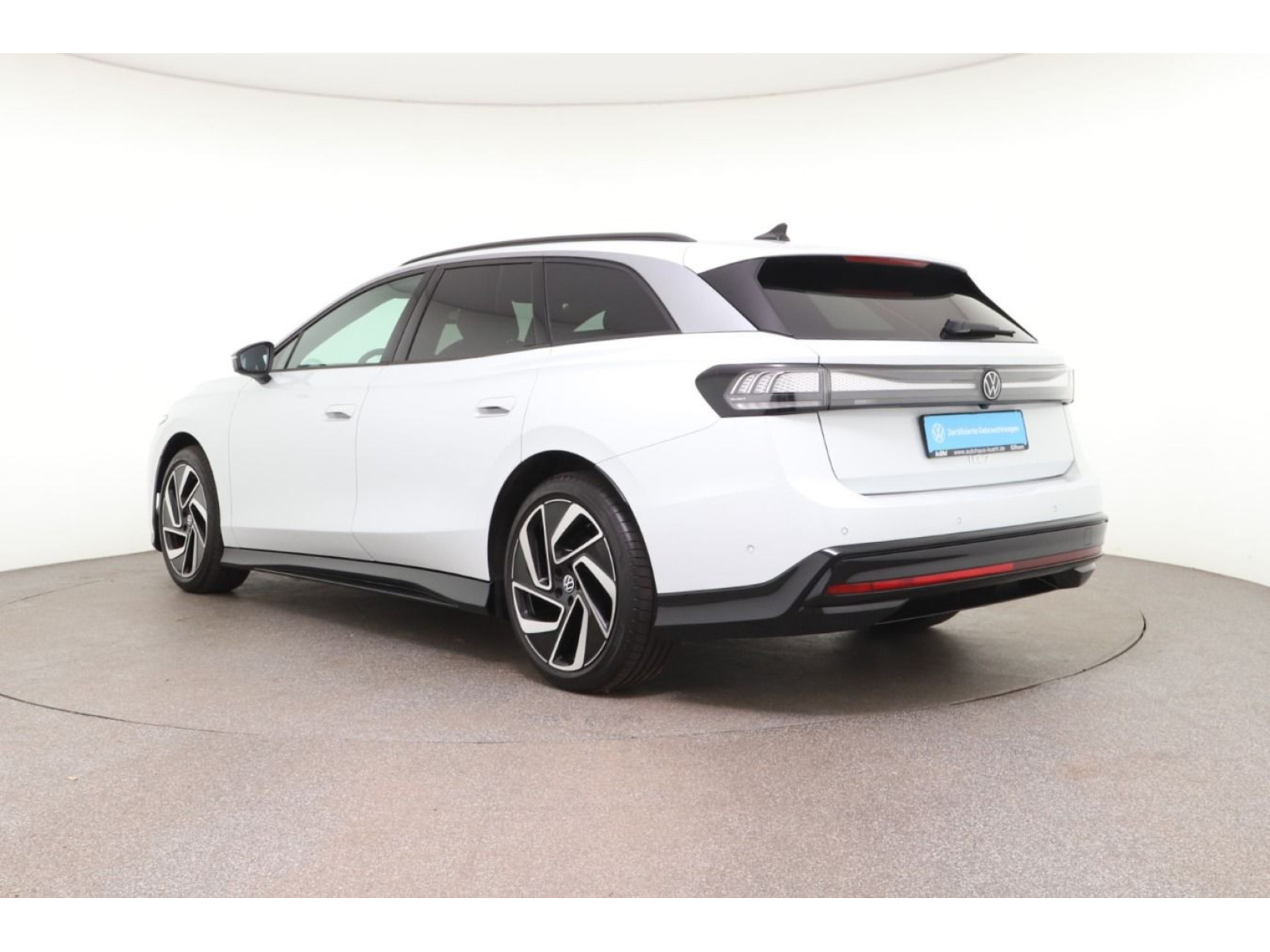 Volkswagen - ID.7 Tourer_4