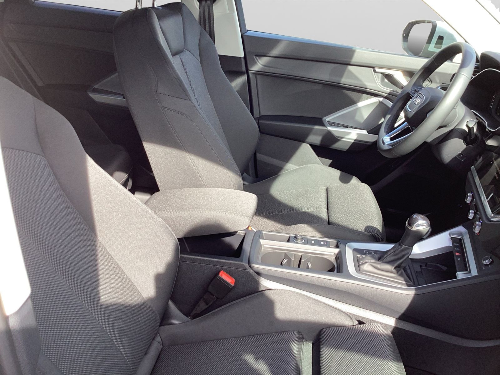 Audi - Q3_21