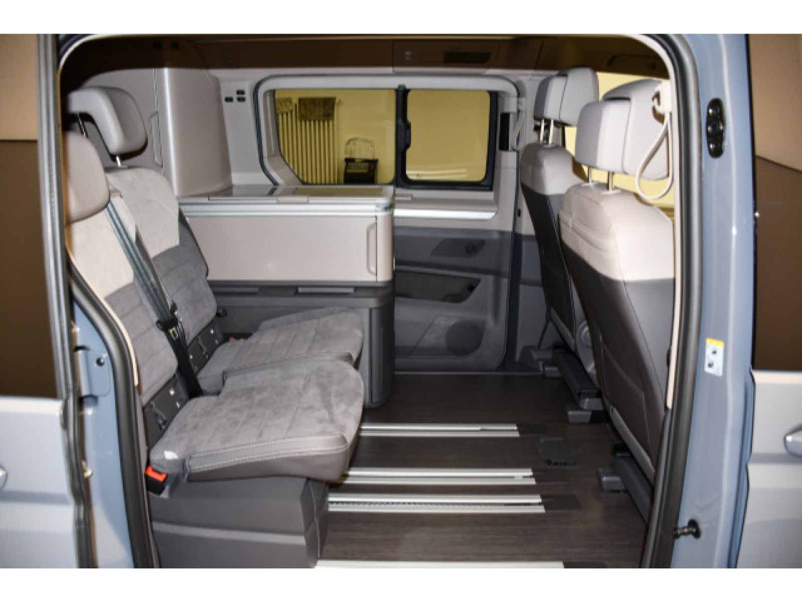 Volkswagen - California_9