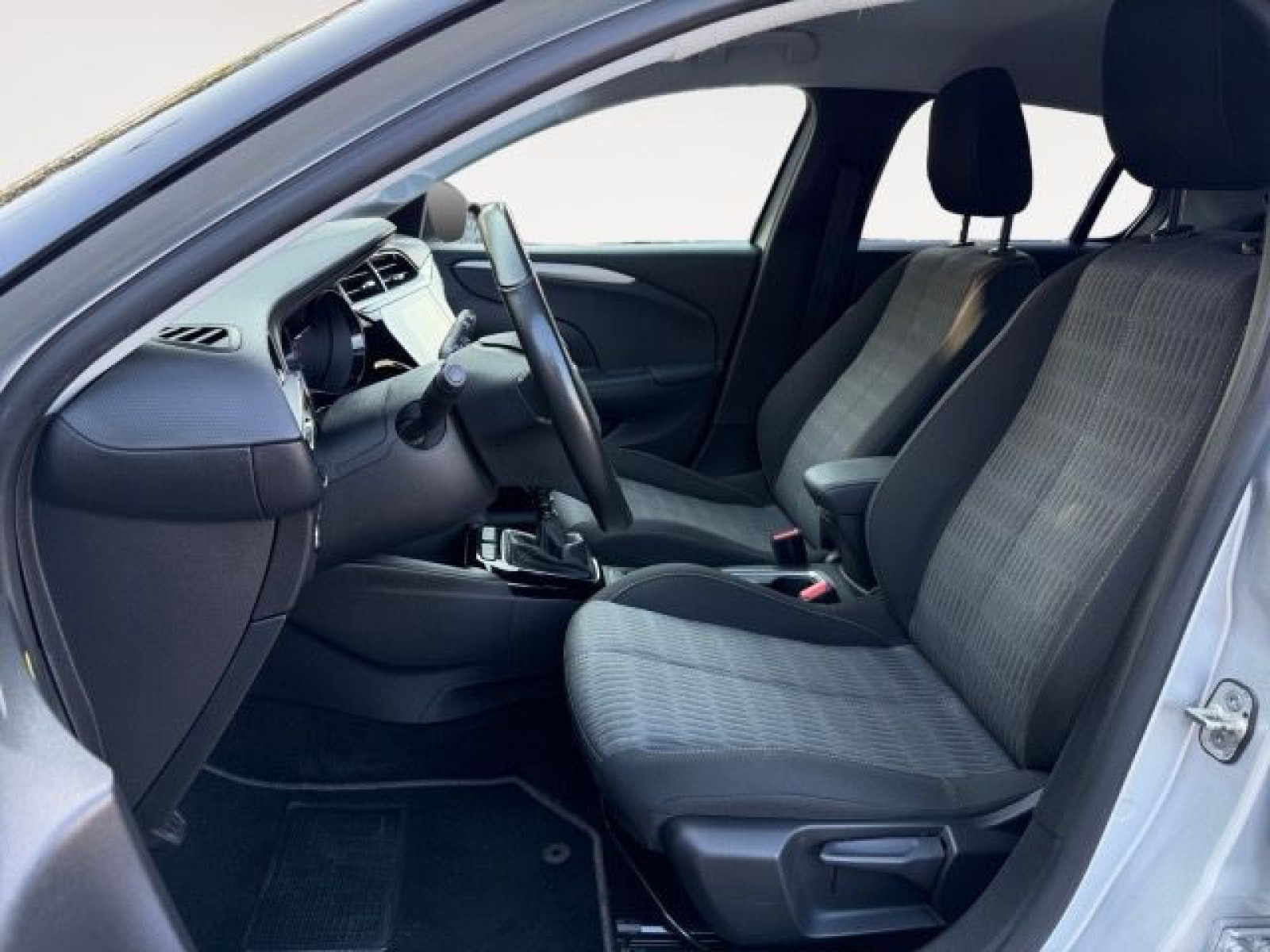 Opel - Corsa_10