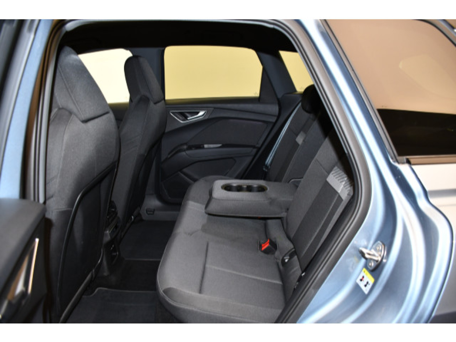 Audi - Q4 e-tron_11